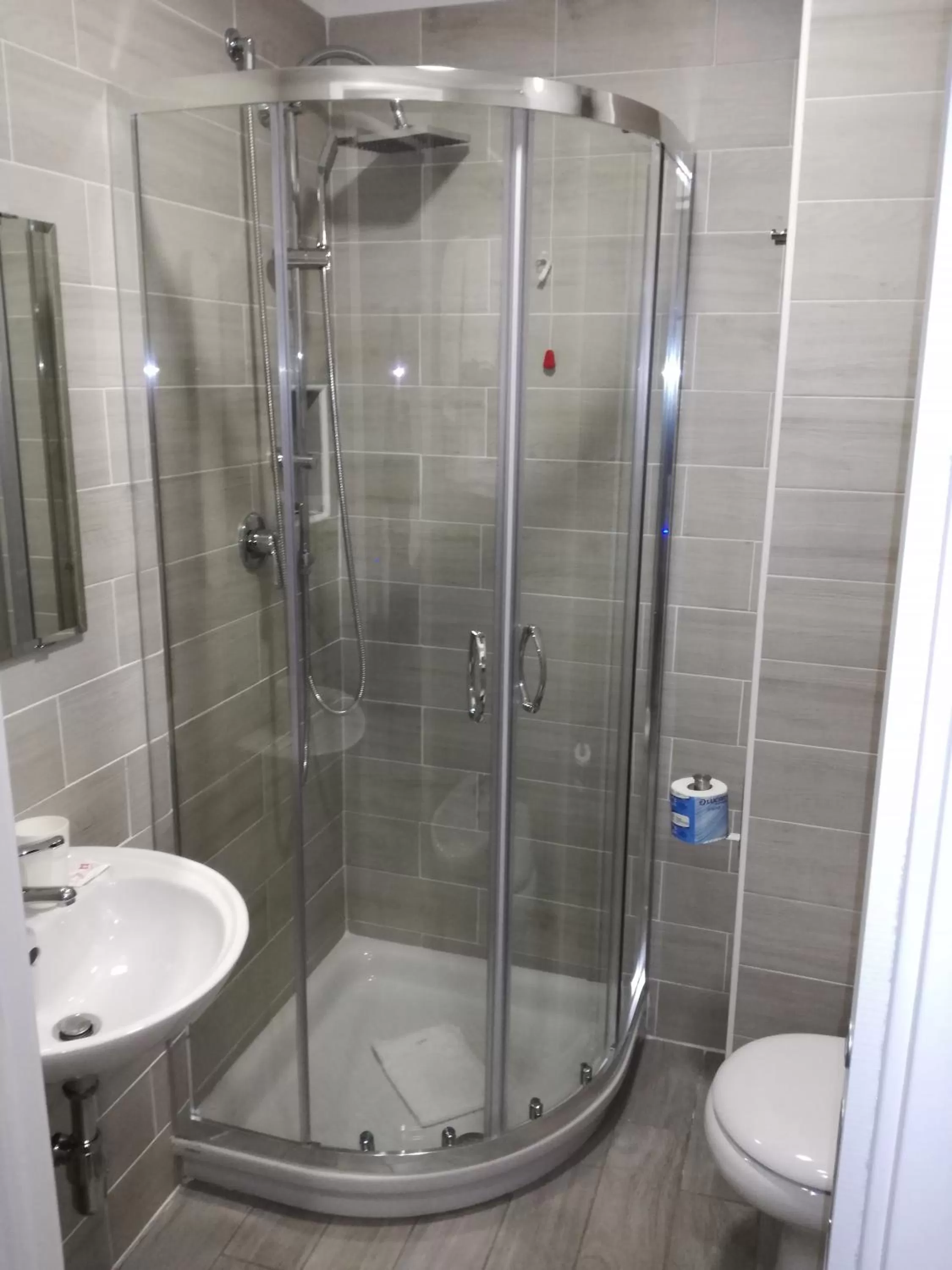 Bathroom in B&B Pika 48