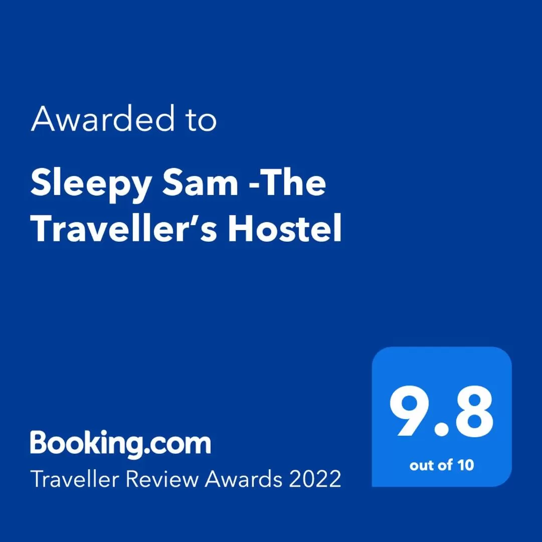 Bed in Sleepy Sam -The Traveller’s Hostel