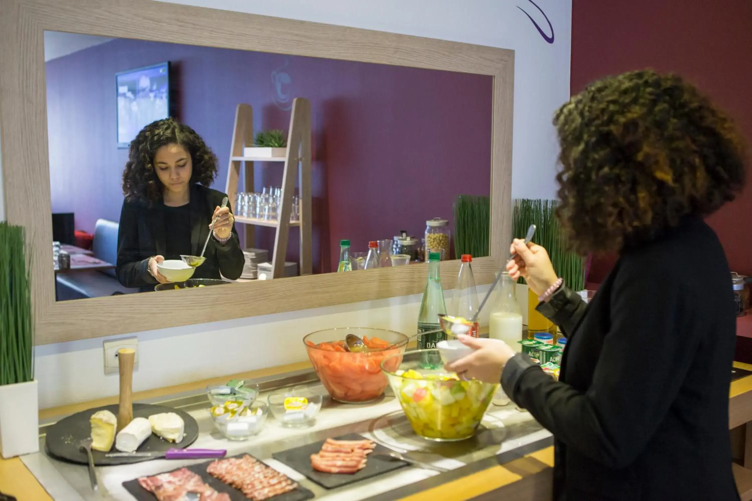 People in Hotel Mercure Rennes Cesson