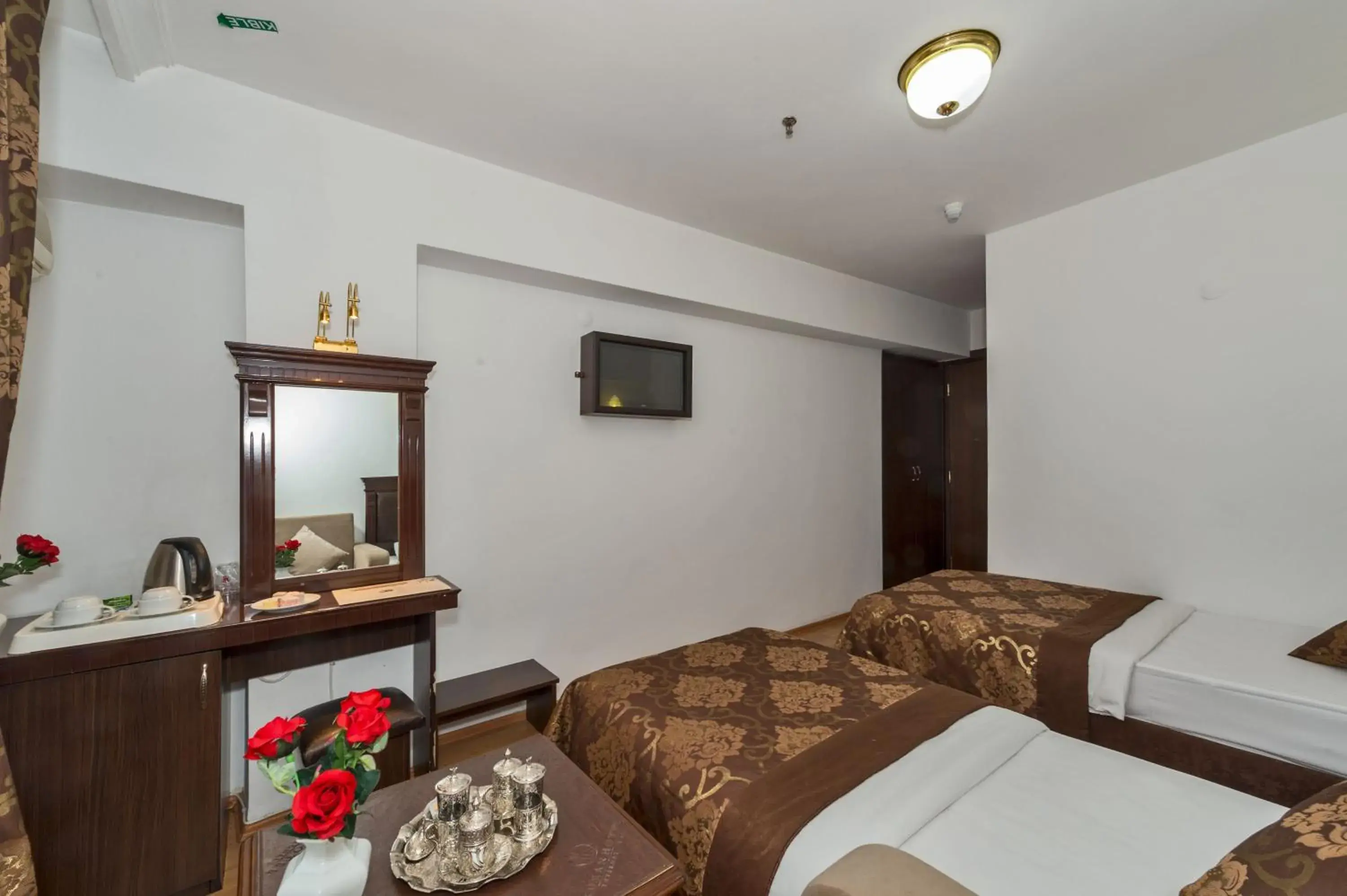 Coffee/tea facilities, Bed in Kuran Hotel International