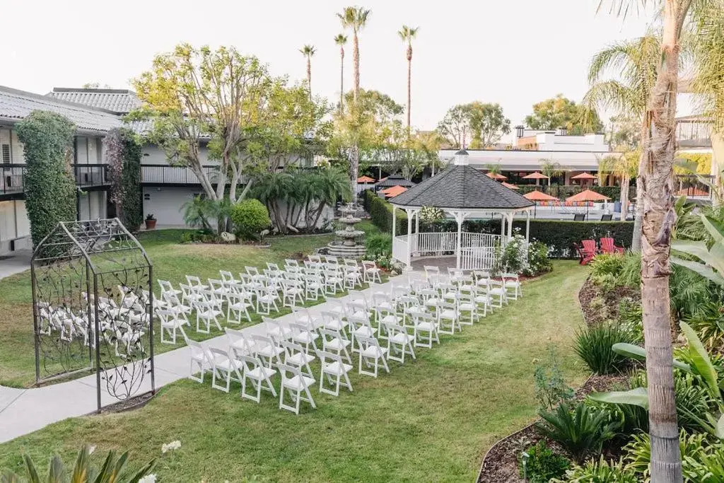 wedding in Palm Garden Hotel