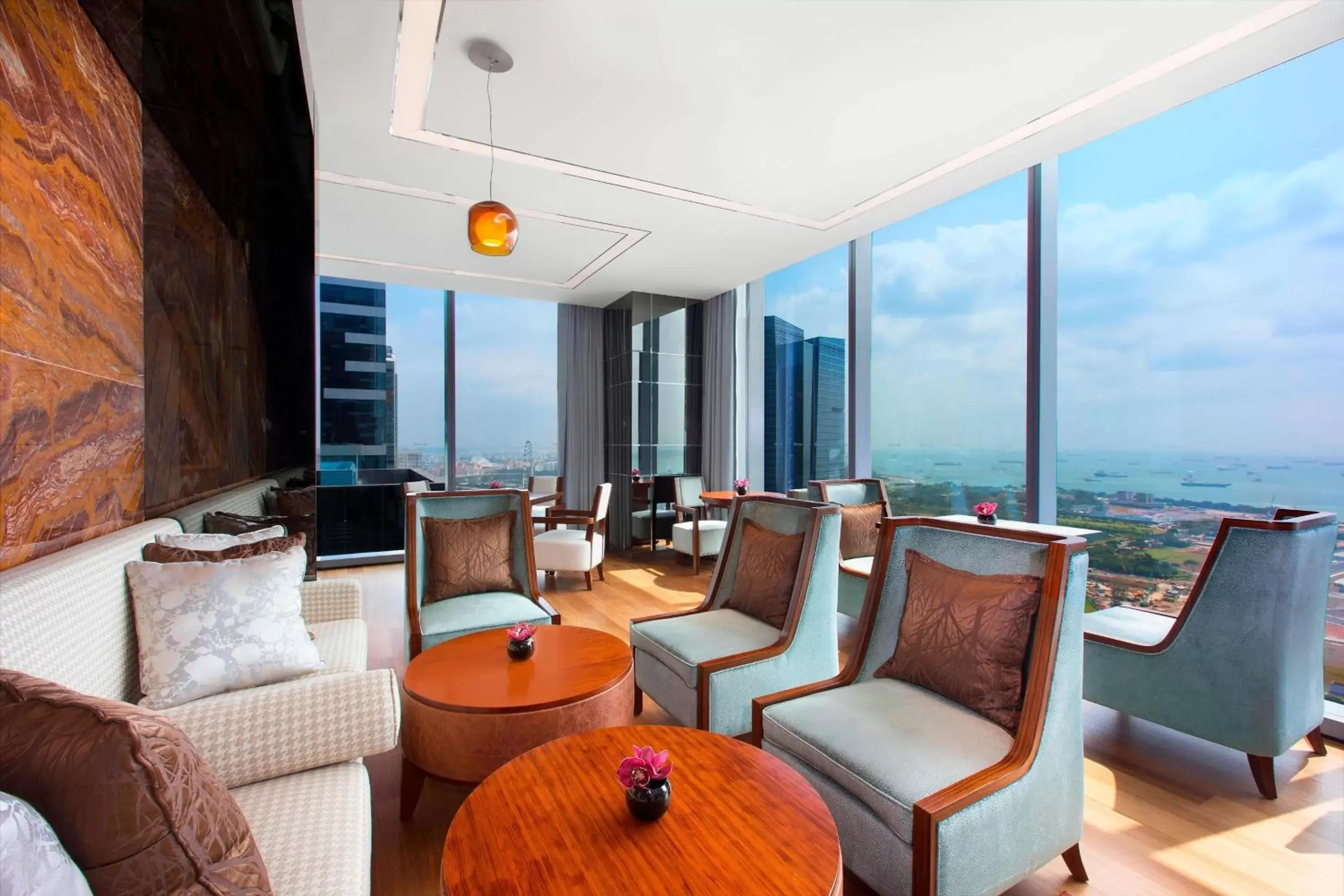 Lounge or bar, Seating Area in The Westin Singapore