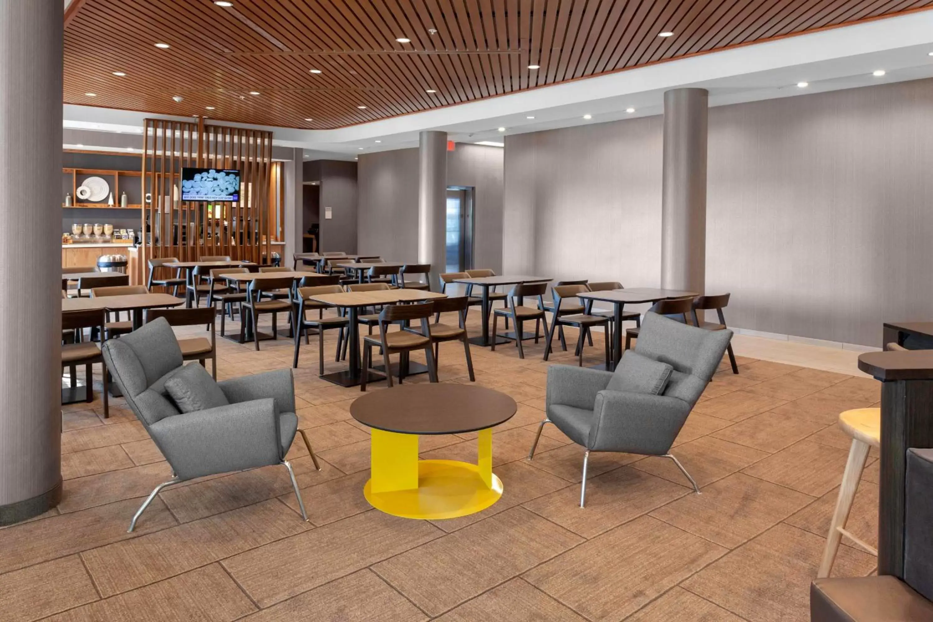 Restaurant/places to eat in SpringHill Suites by Marriott Denver Tech Center