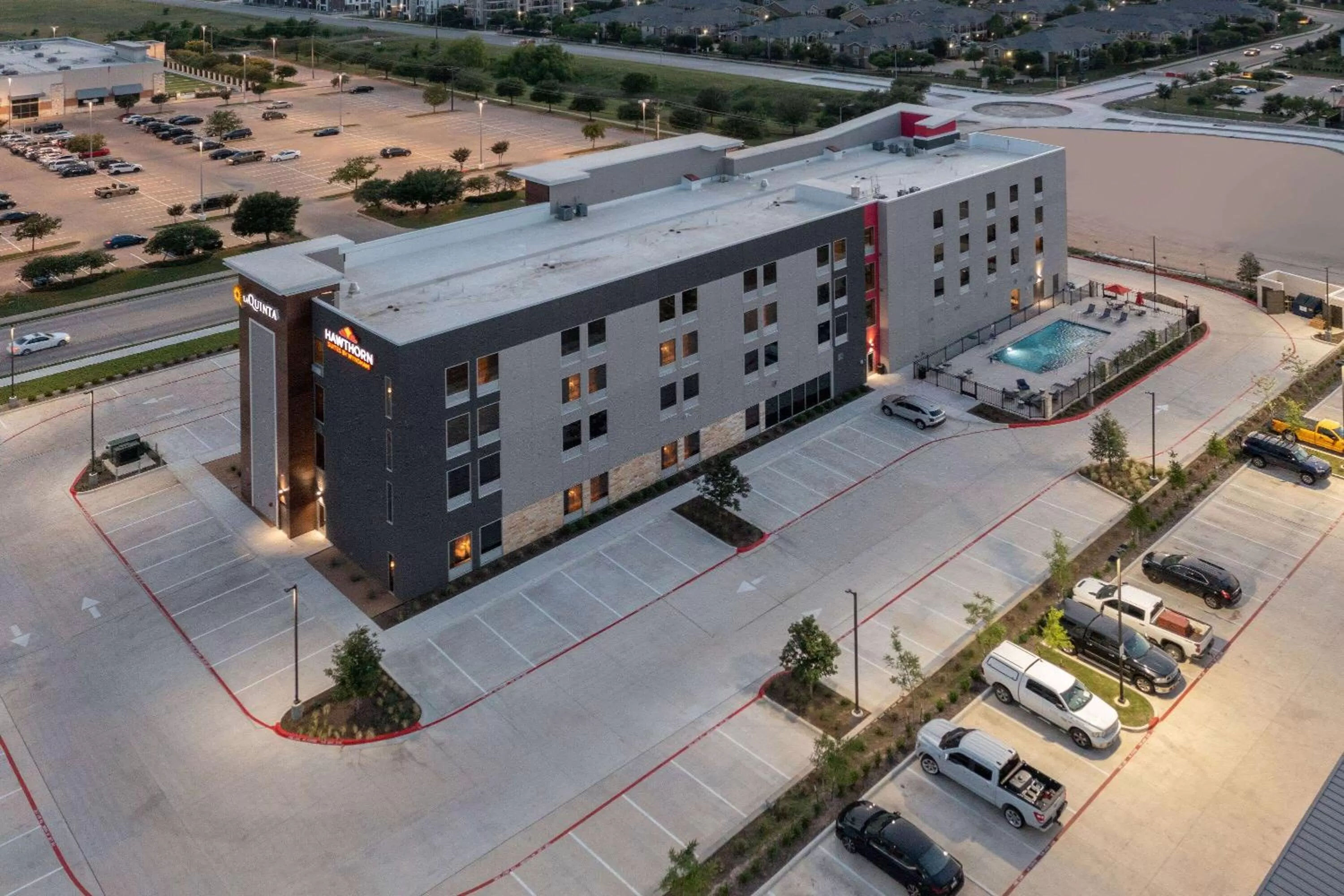 Property building in La Quinta Inn & Suites by Wyndham Pflugerville