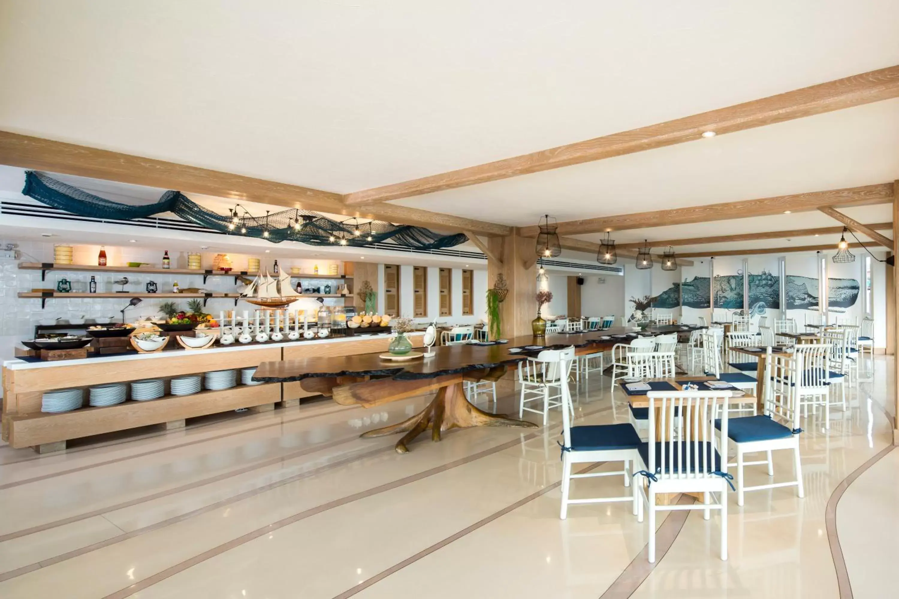 Restaurant/places to eat in Kept Bangsaray Hotel Pattaya