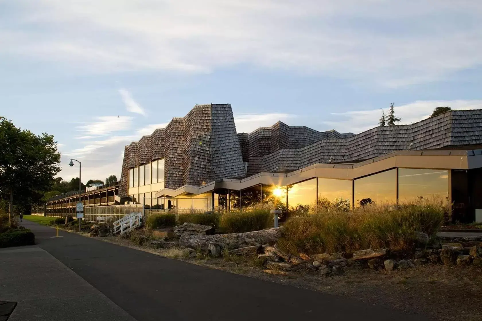 Property Building in Red Lion Hotel Port Angeles Harbor