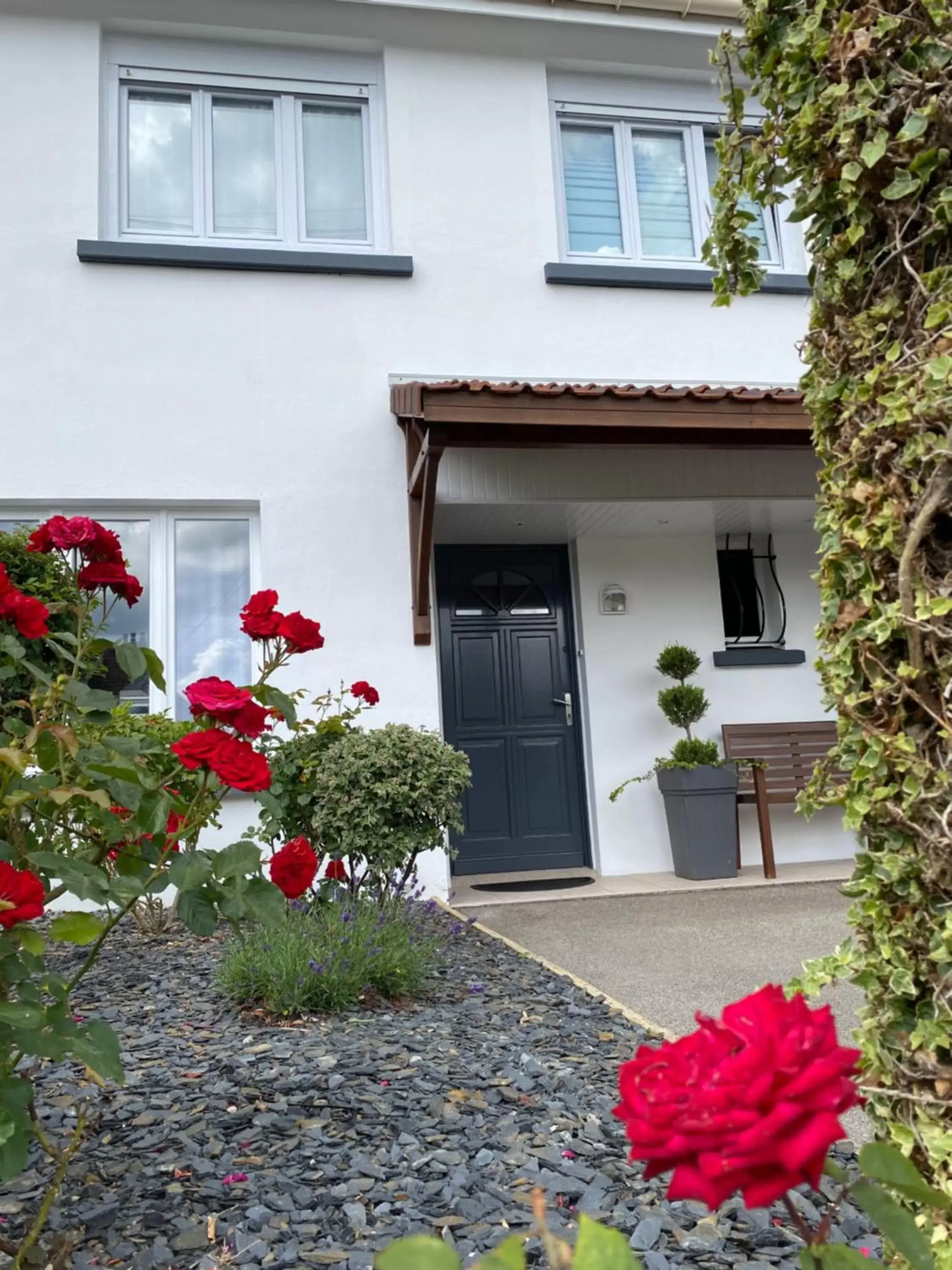 Facade/entrance, Property Building in Chambres d'hotes Welcome Trépied