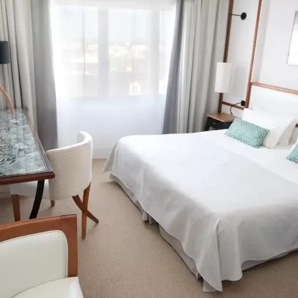 Double Room Town Side in Atlantic Hôtel & Spa Double Room Town Side in Atlantic Hôtel & Spa