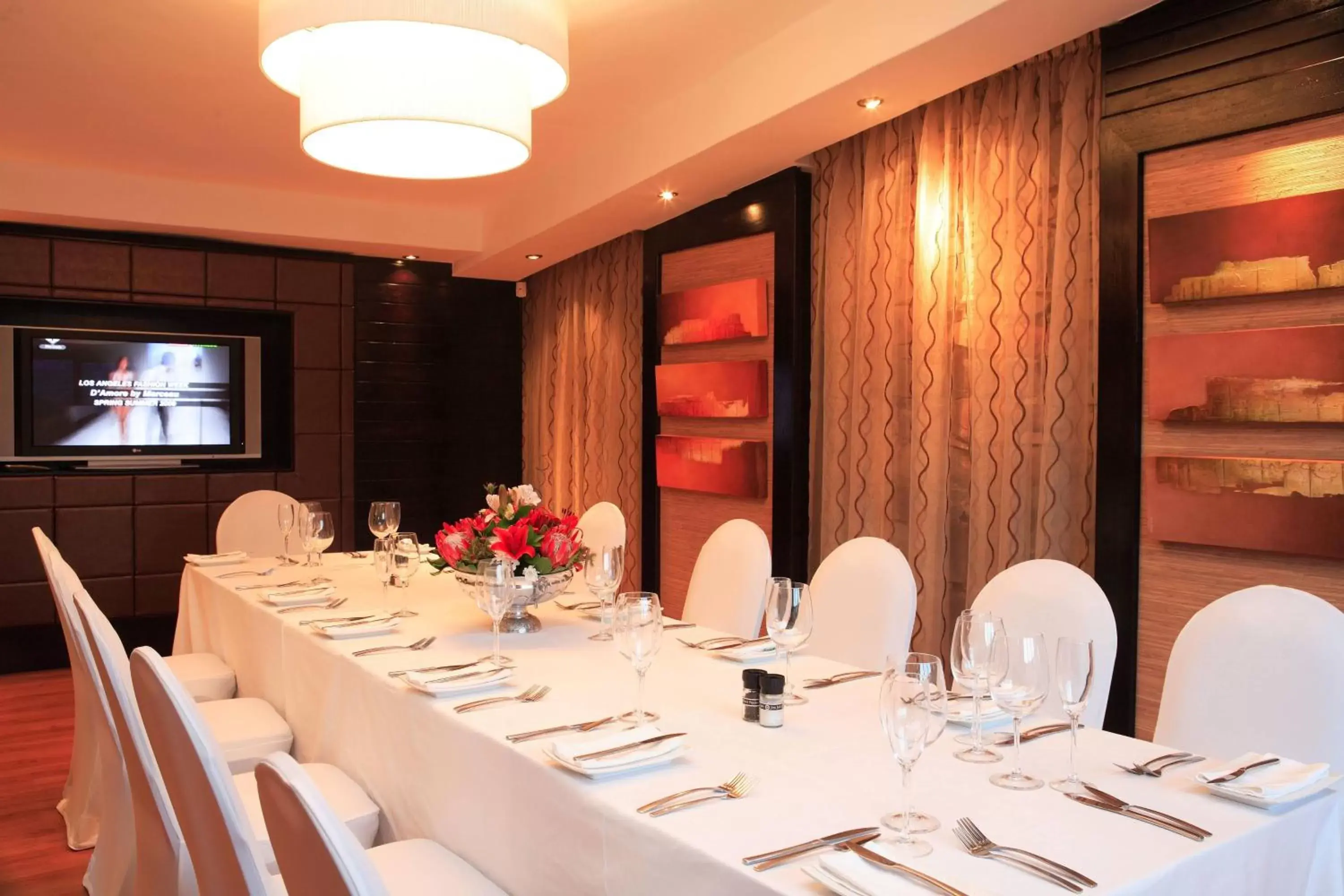 Meeting/conference room, Restaurant/Places to Eat in Protea Hotel by Marriott Mossel Bay