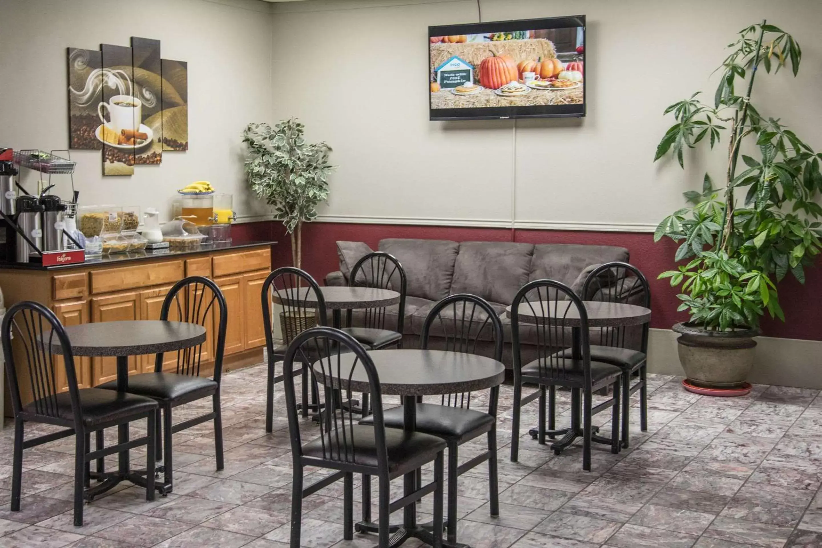 Restaurant/places to eat in Rodeway Inn Restaurant/places to eat in Rodeway Inn