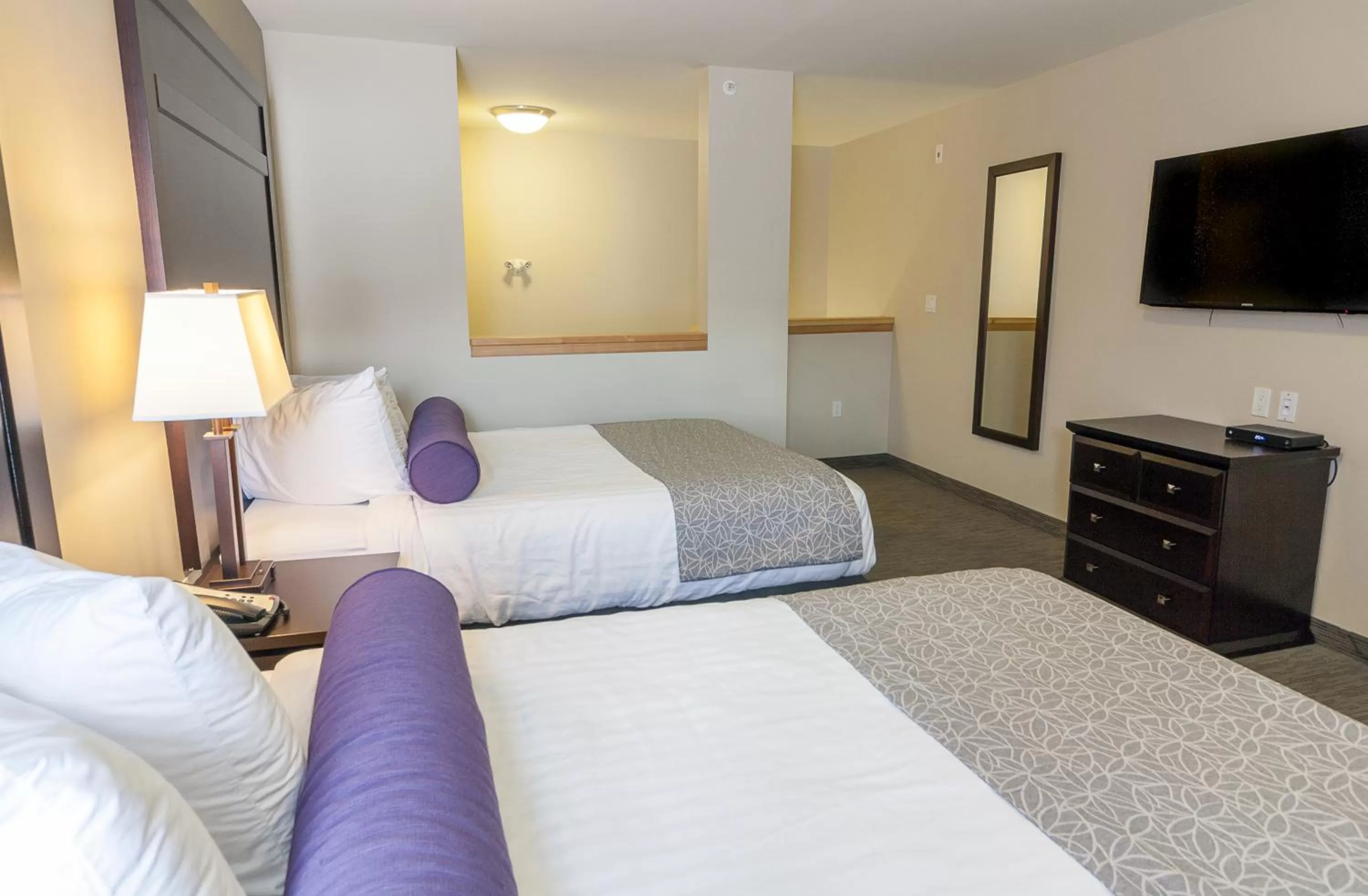 Bedroom, Bed in The Kanata by BCMInns Blairmore