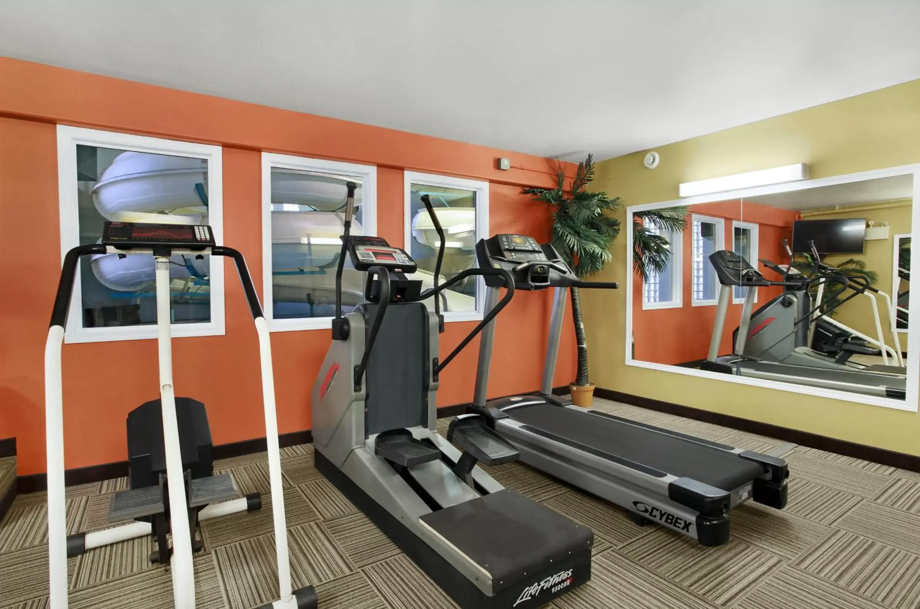 Fitness centre/facilities, Fitness Center/Facilities in Travelodge by Wyndham Lloydminster