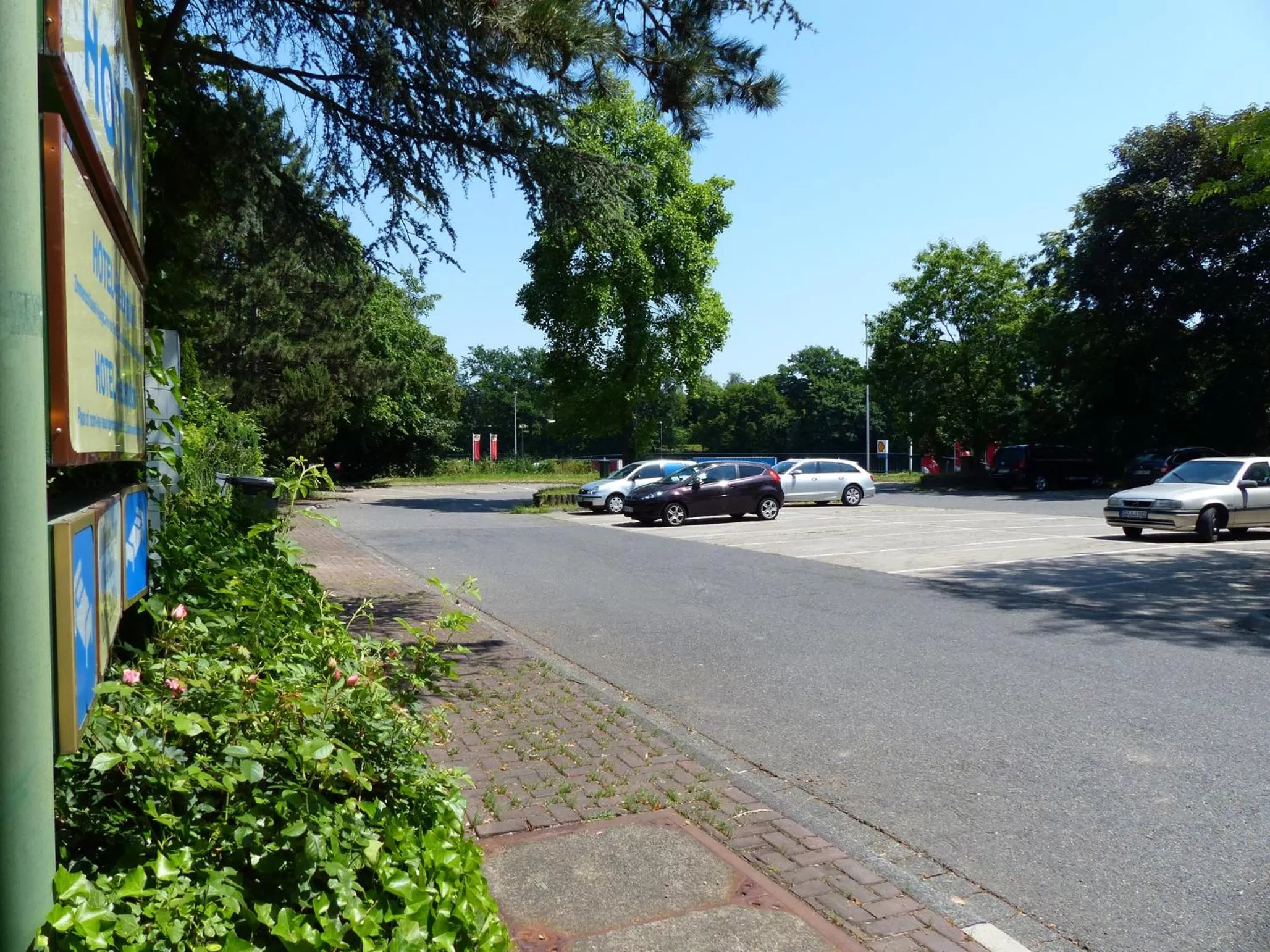Area and facilities in Serways Hotel Siegburg West