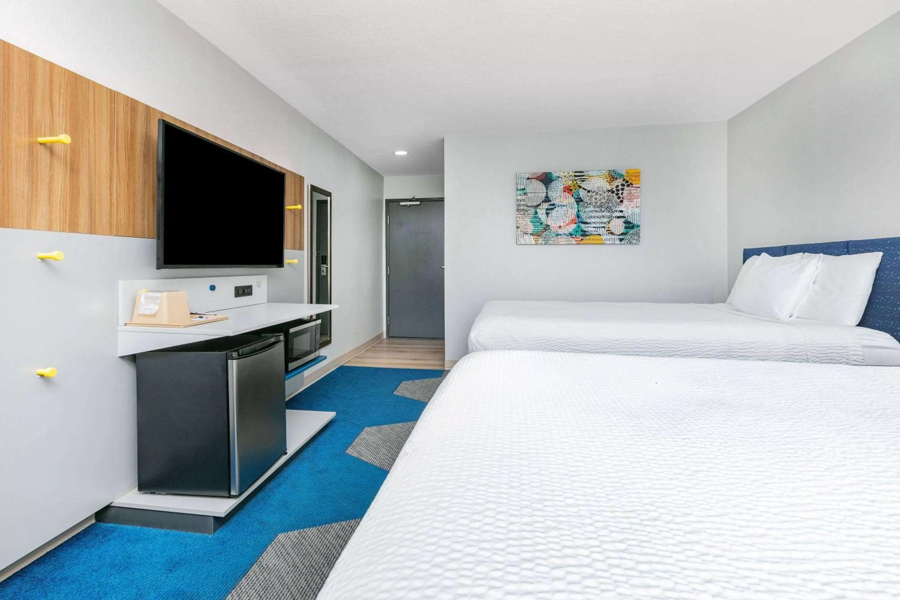 Photo of the whole room, Bed in Microtel Inn by Wyndham Beckley