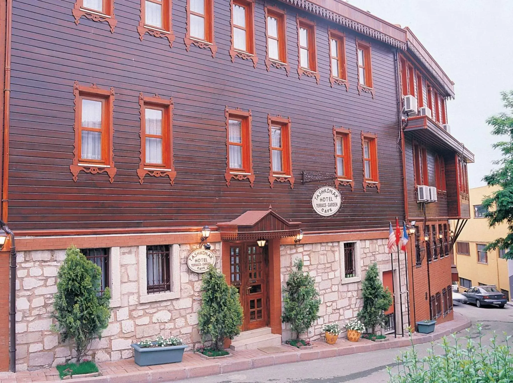 Facade/entrance, Property Building in Hotel Tashkonak Istanbul