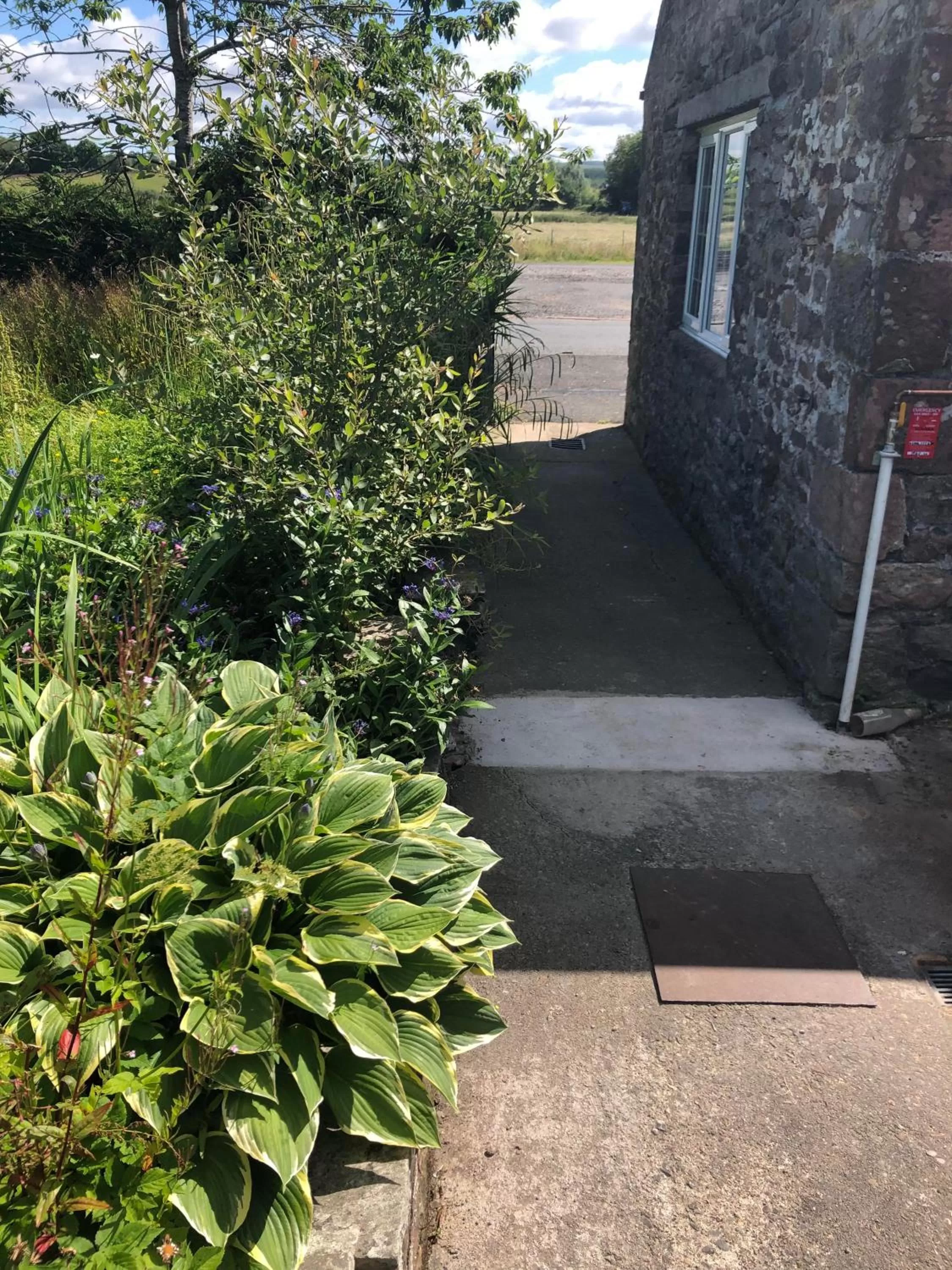 Facade/entrance in The Crossings