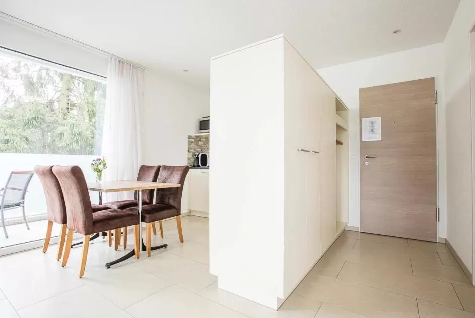 Kitchen or kitchenette in Aparthotel Wiggertal - Self Check-in