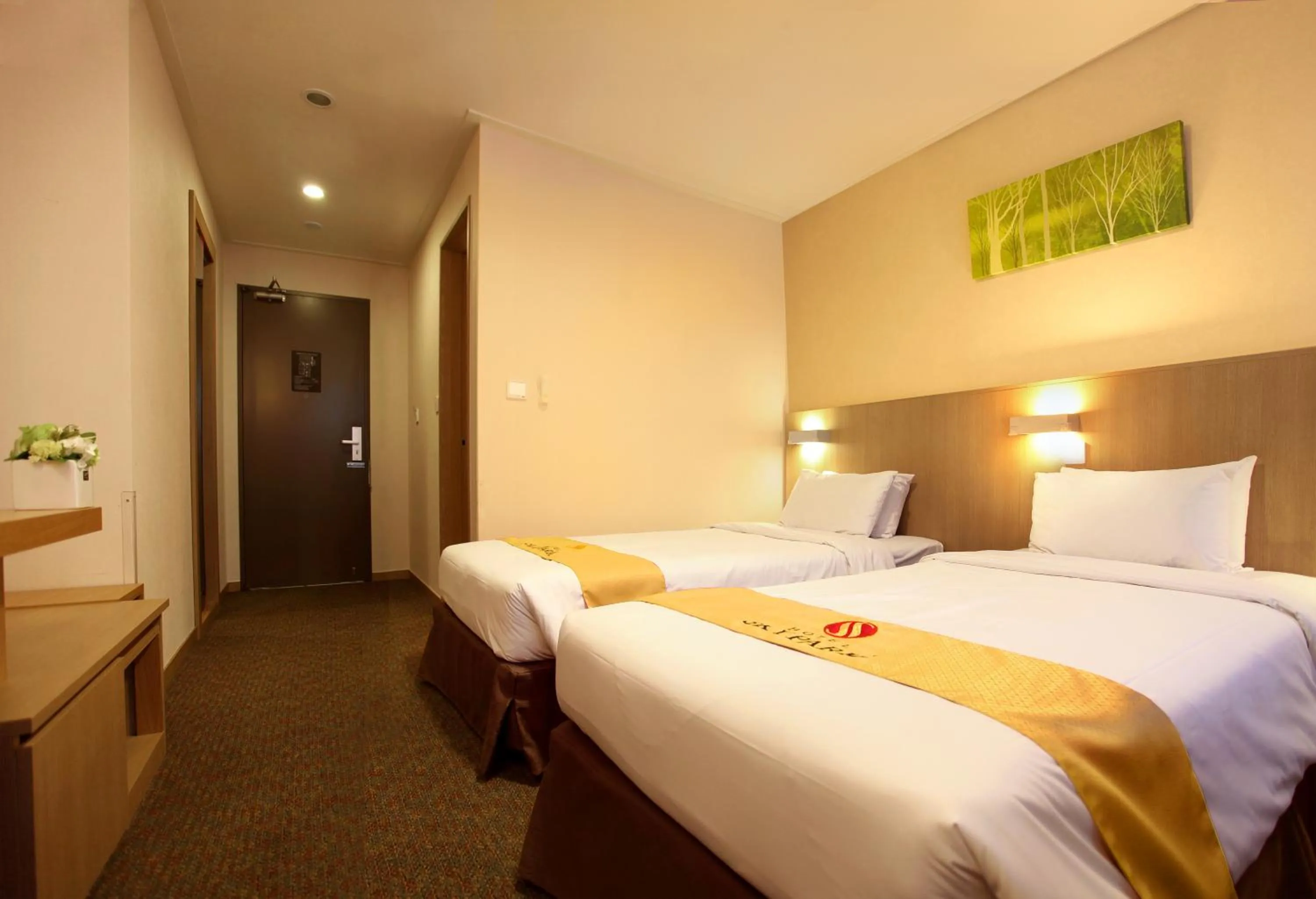 Bedroom, Bed in Hotel Skypark Jeju 1 Newly renovated