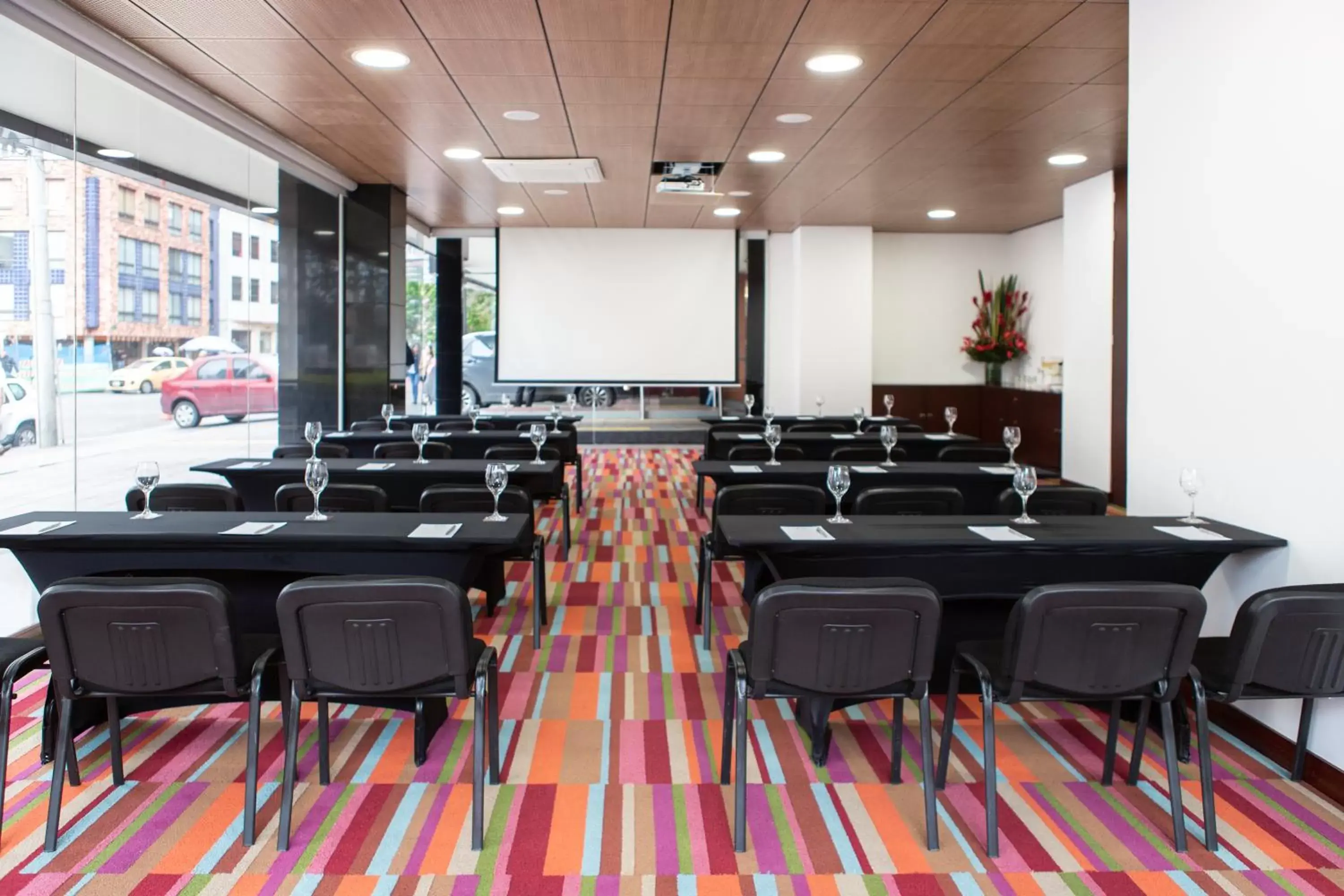 Meeting/conference room in Best Western Plus 93 Park Hotel