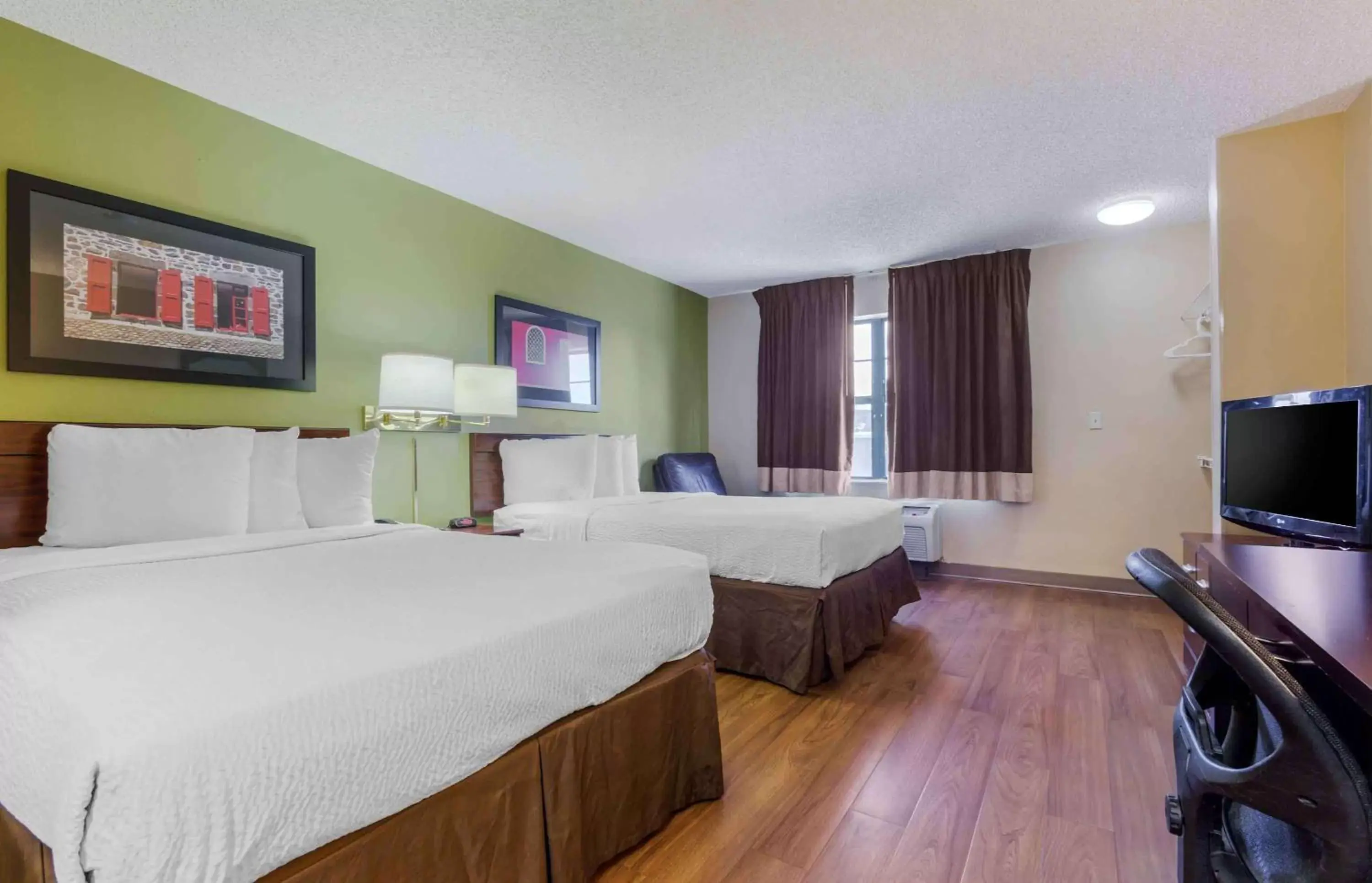 Bedroom, Bed in Extended Stay America Suites - Phoenix - Airport