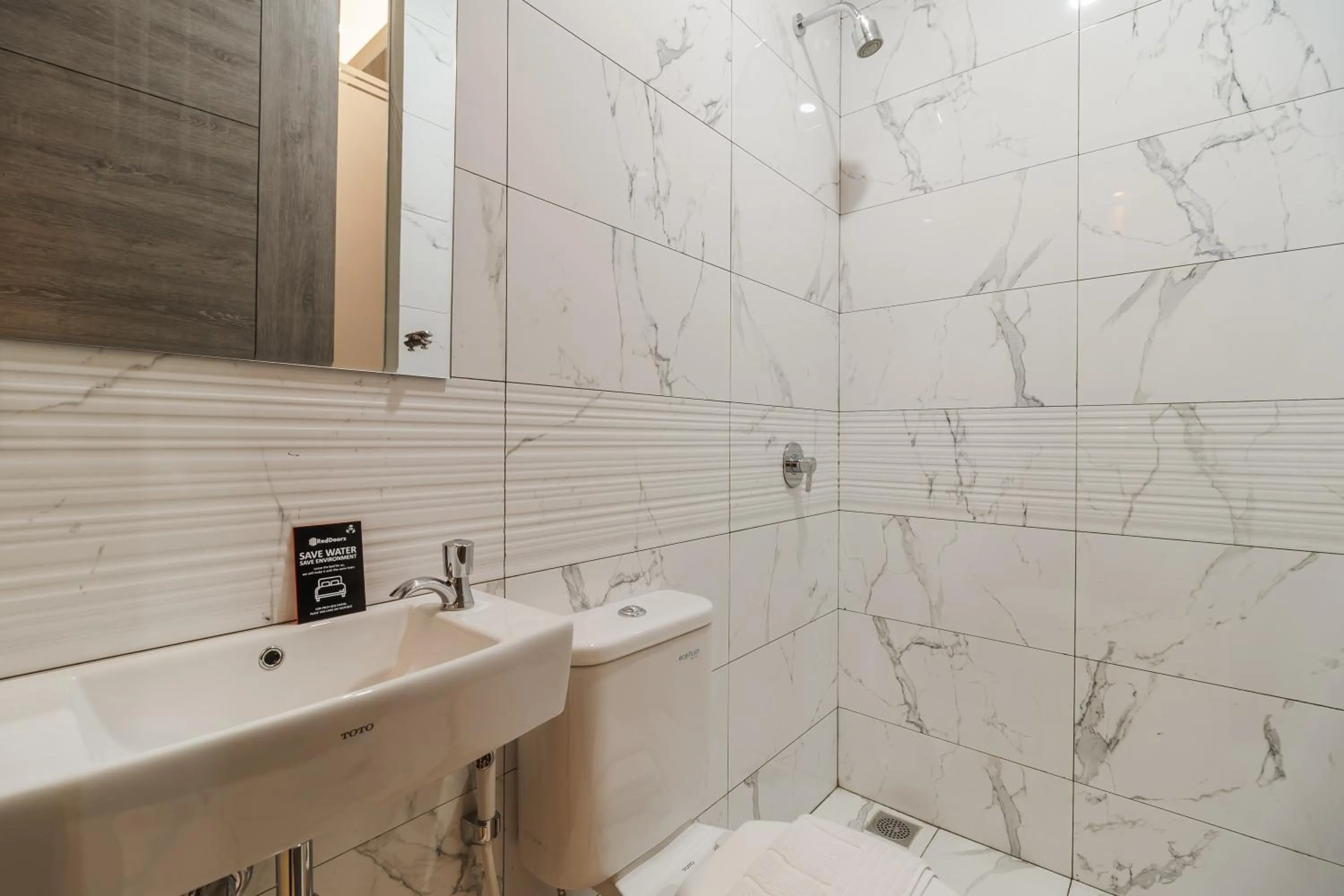 Bathroom in RedDoorz Plus near Senayan City