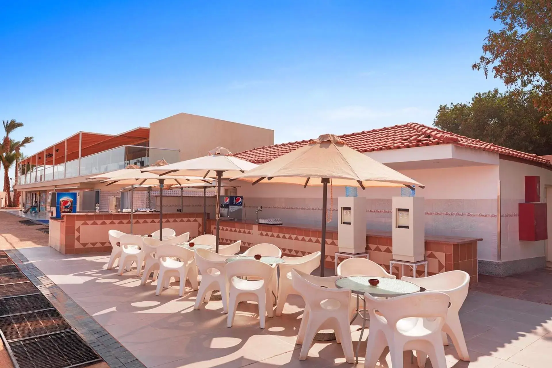 Lounge or bar, Restaurant/Places to Eat in Pickalbatros Jungle Aqua Park - Neverland Hurghada
