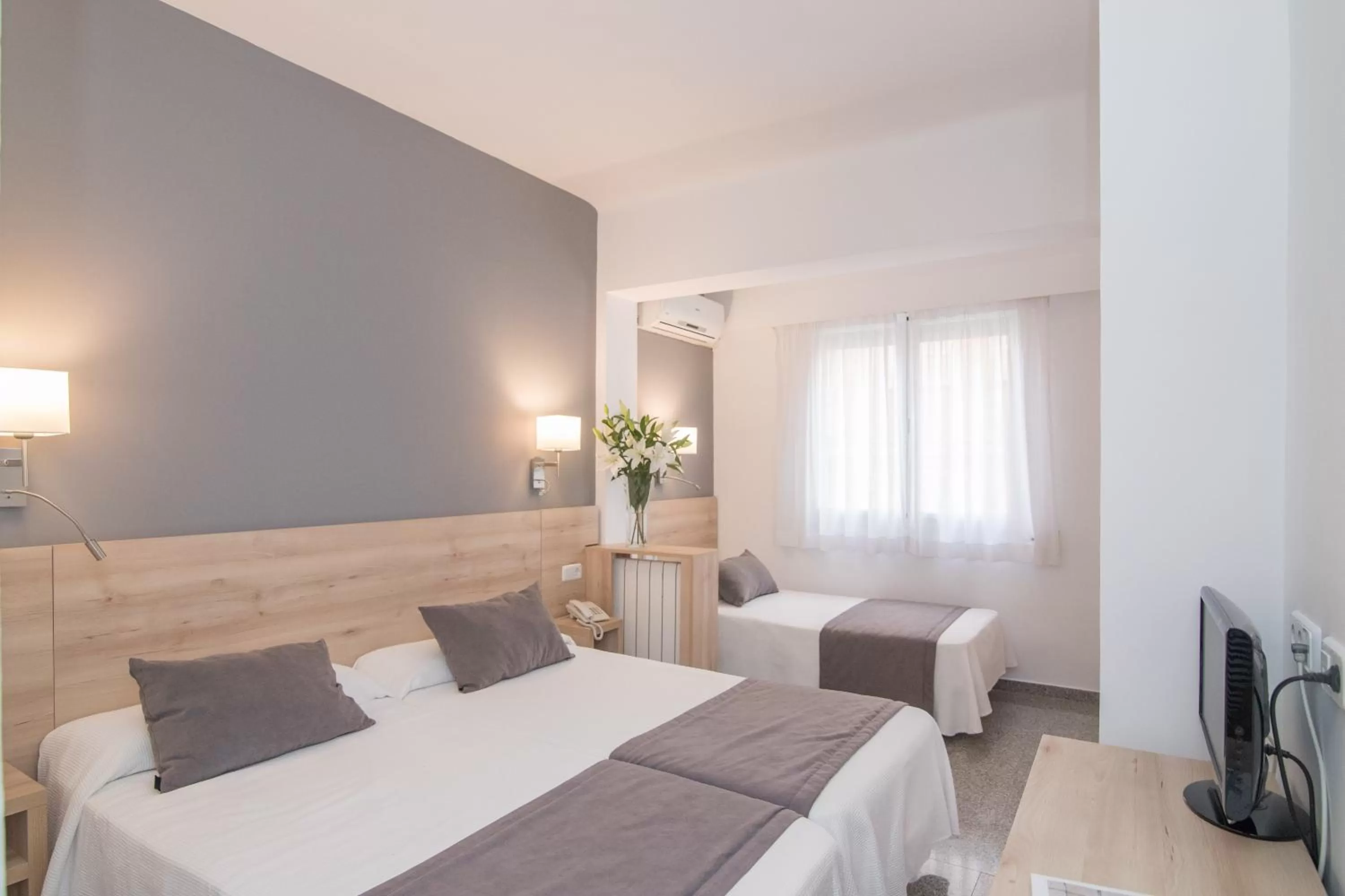 TV and multimedia, Bed in Hotel Abelay