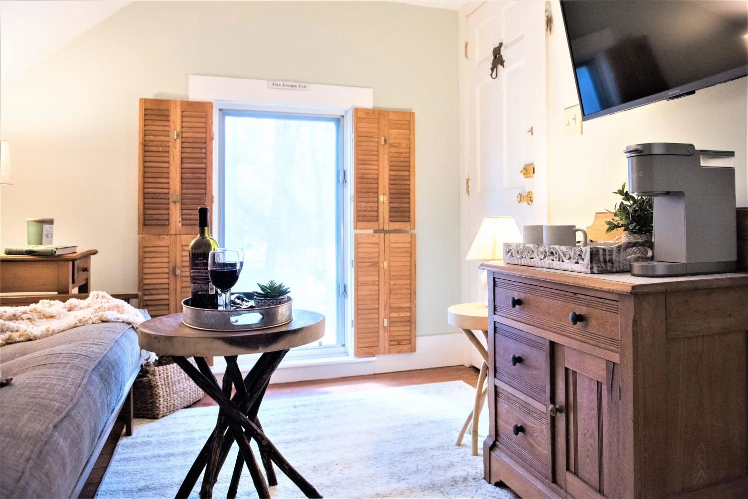 TV and multimedia in Inn on Golden Pond