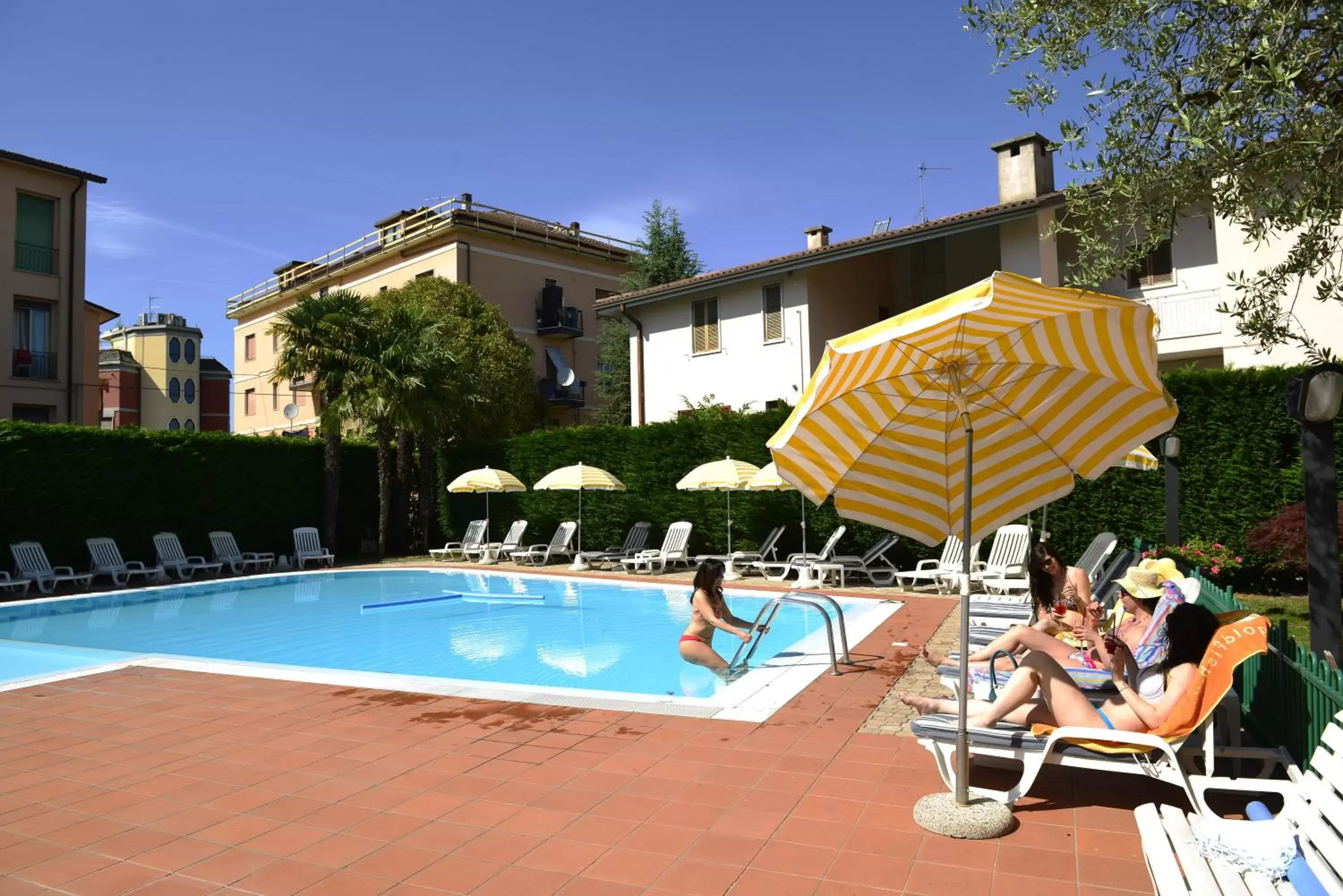 Day, Swimming Pool in Hotel Bella Peschiera