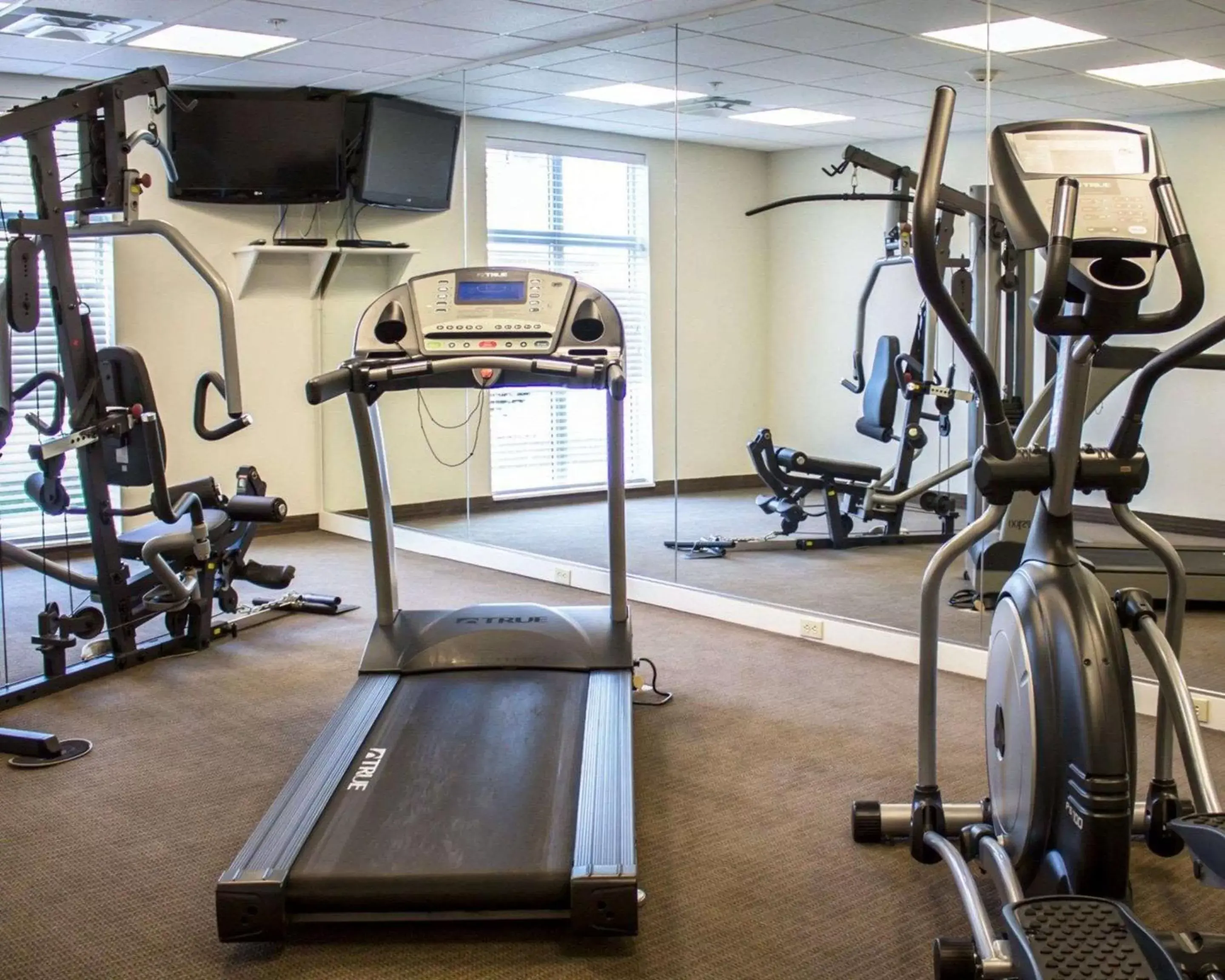 Fitness centre/facilities, Fitness Center/Facilities in Sleep Inn & Suites Moundsville