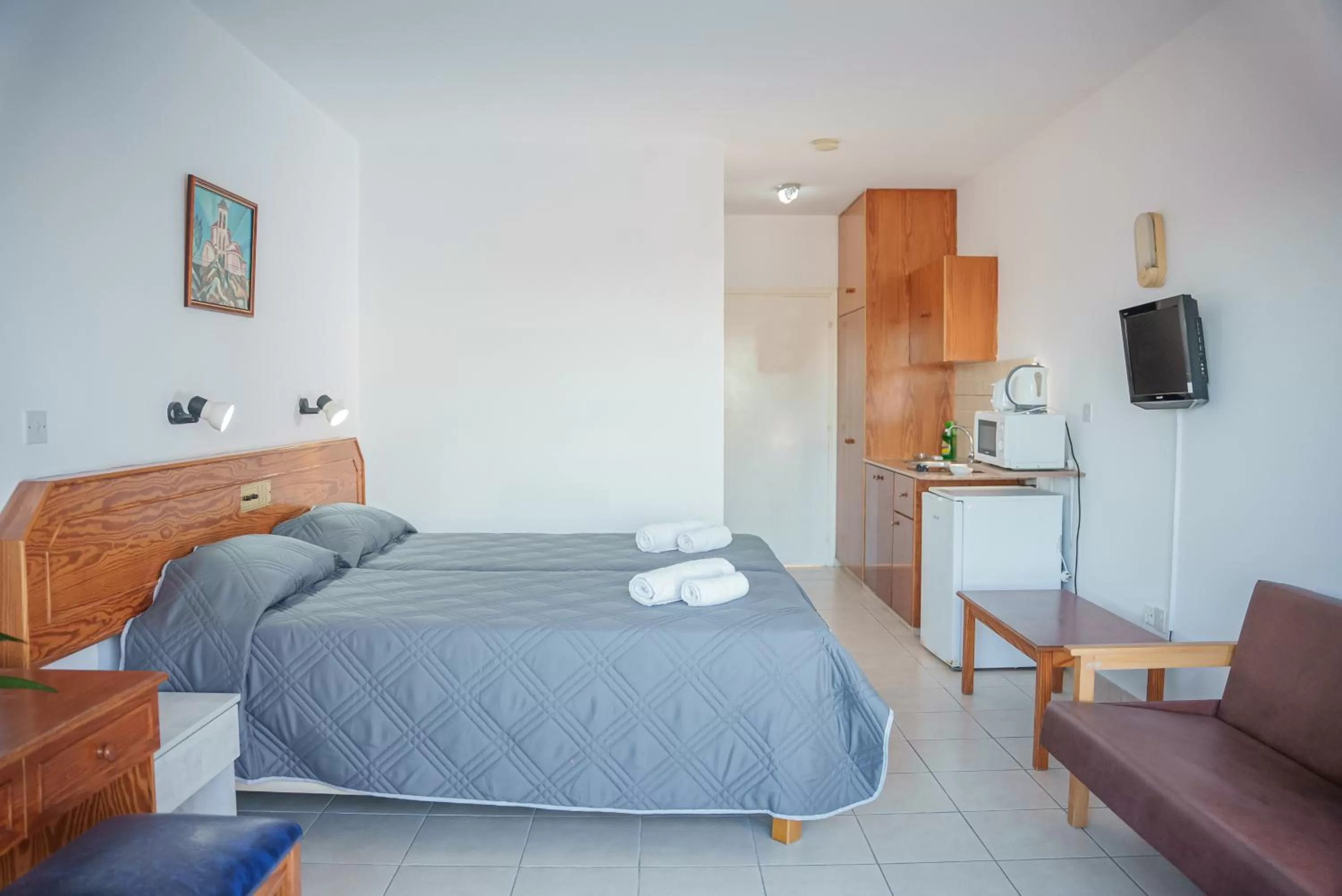 Bed in Konnos Bay Gardens