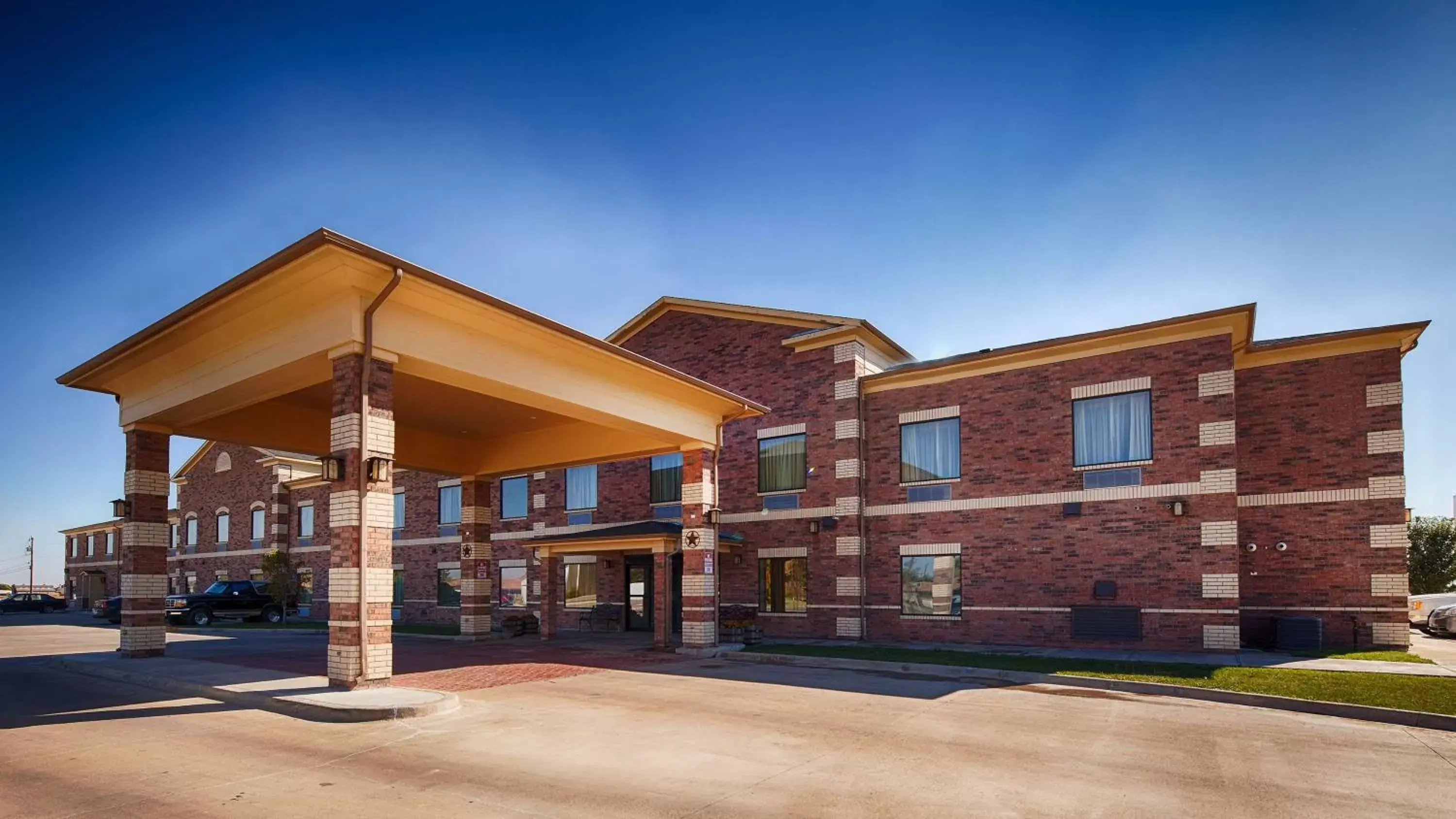 Property building in Quality Inn Perryton Property building in Quality Inn Perryton