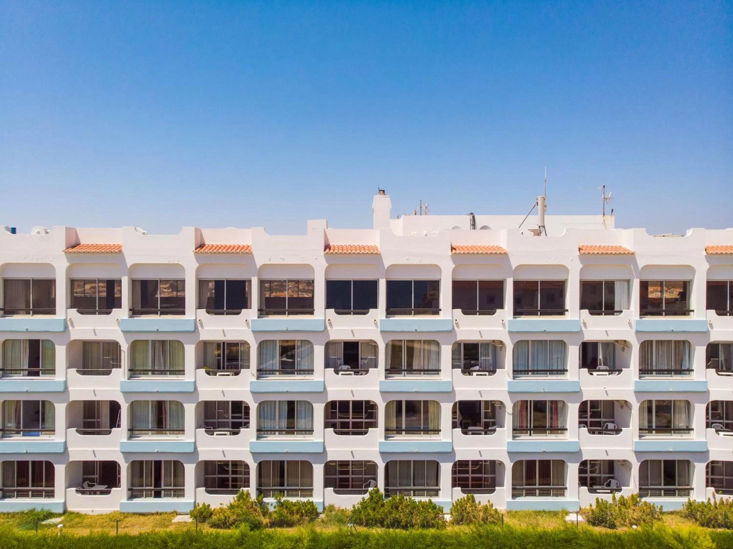 Property building in Aparthotel Navigator