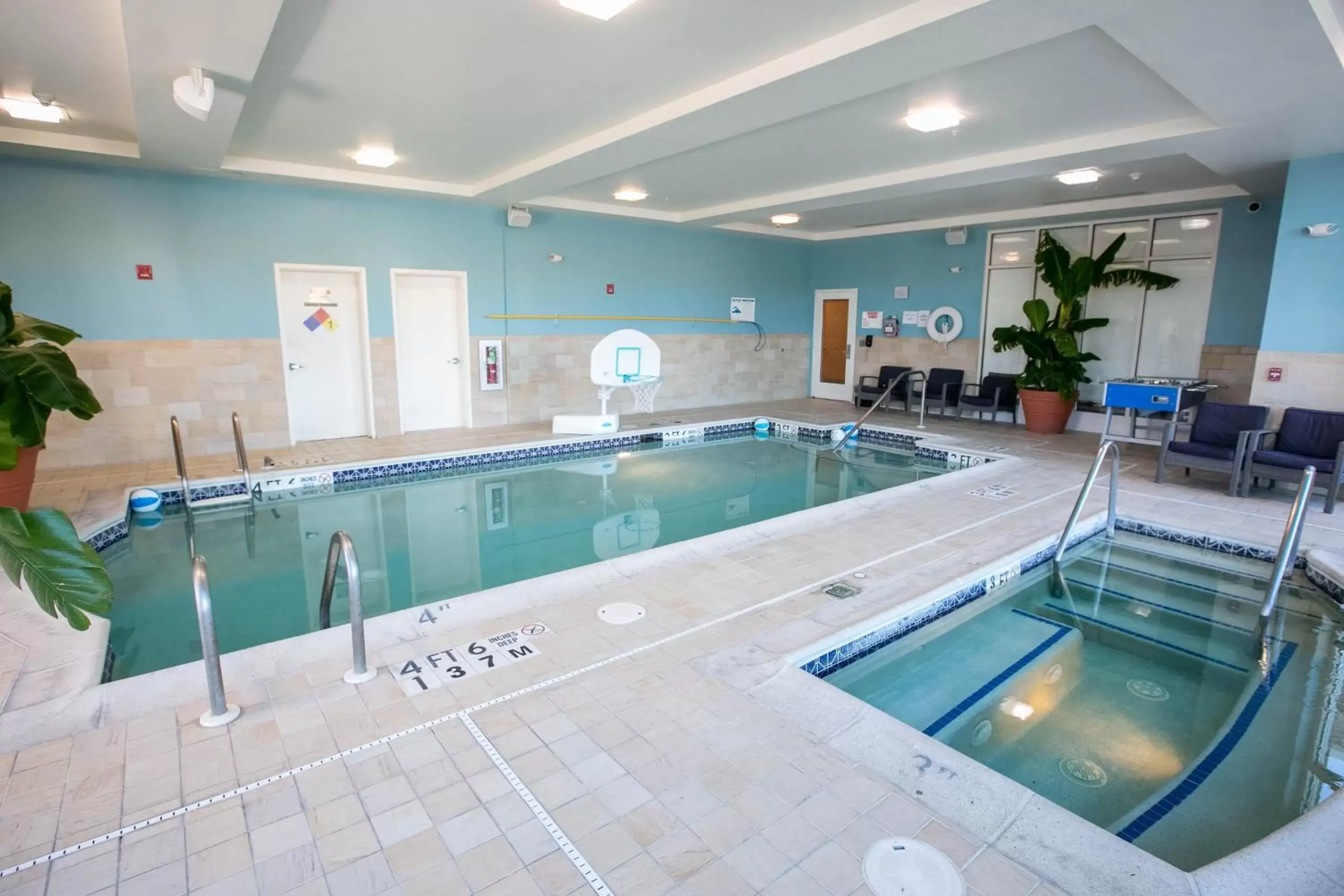 Swimming Pool in Holiday Inn Manahawkin/Long Beach Island, an IHG Hotel