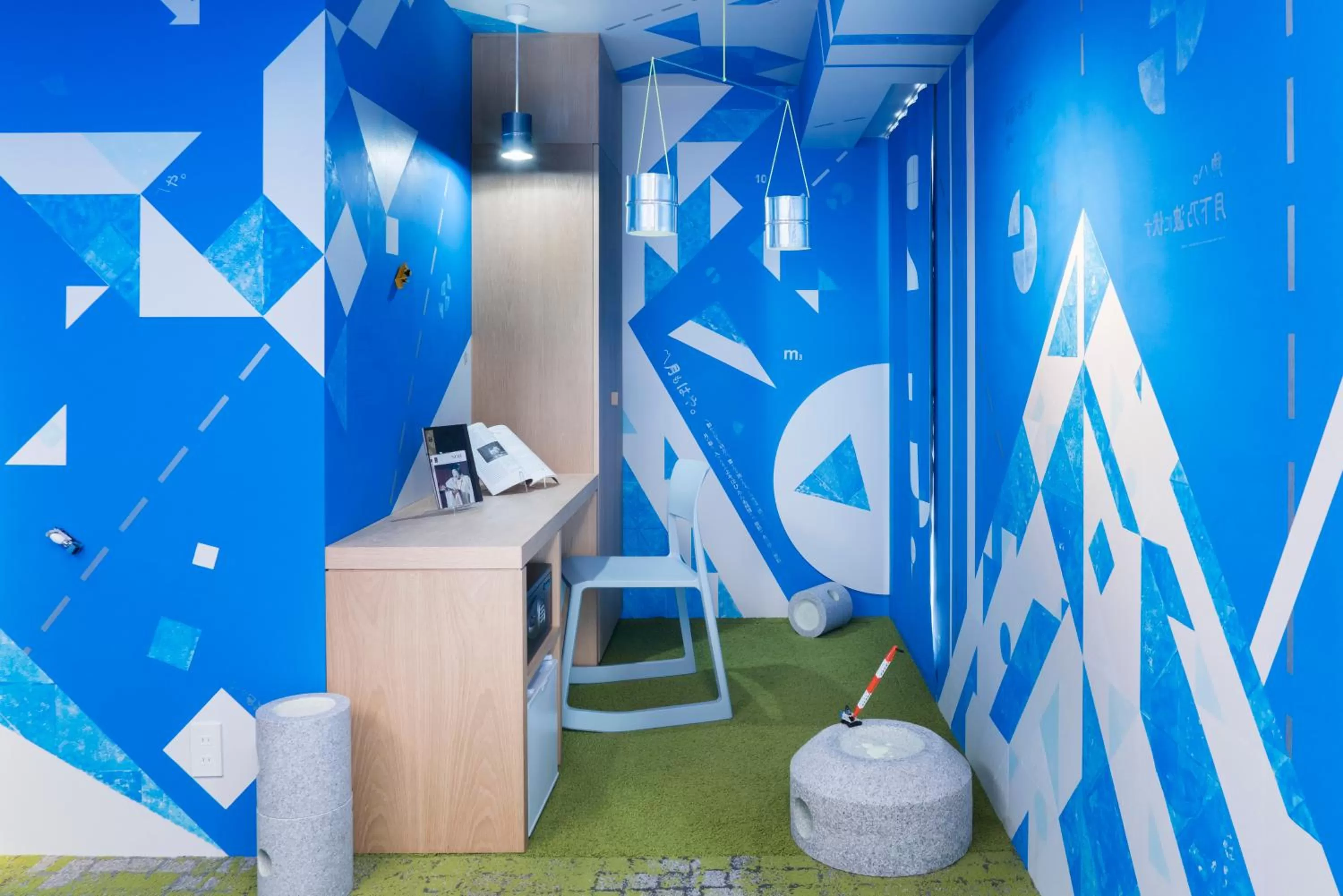 Photo of the whole room in BnA Alter Museum