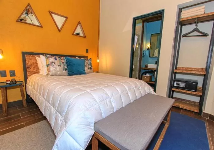 Bed in Antigua Trece Hotel Fusión