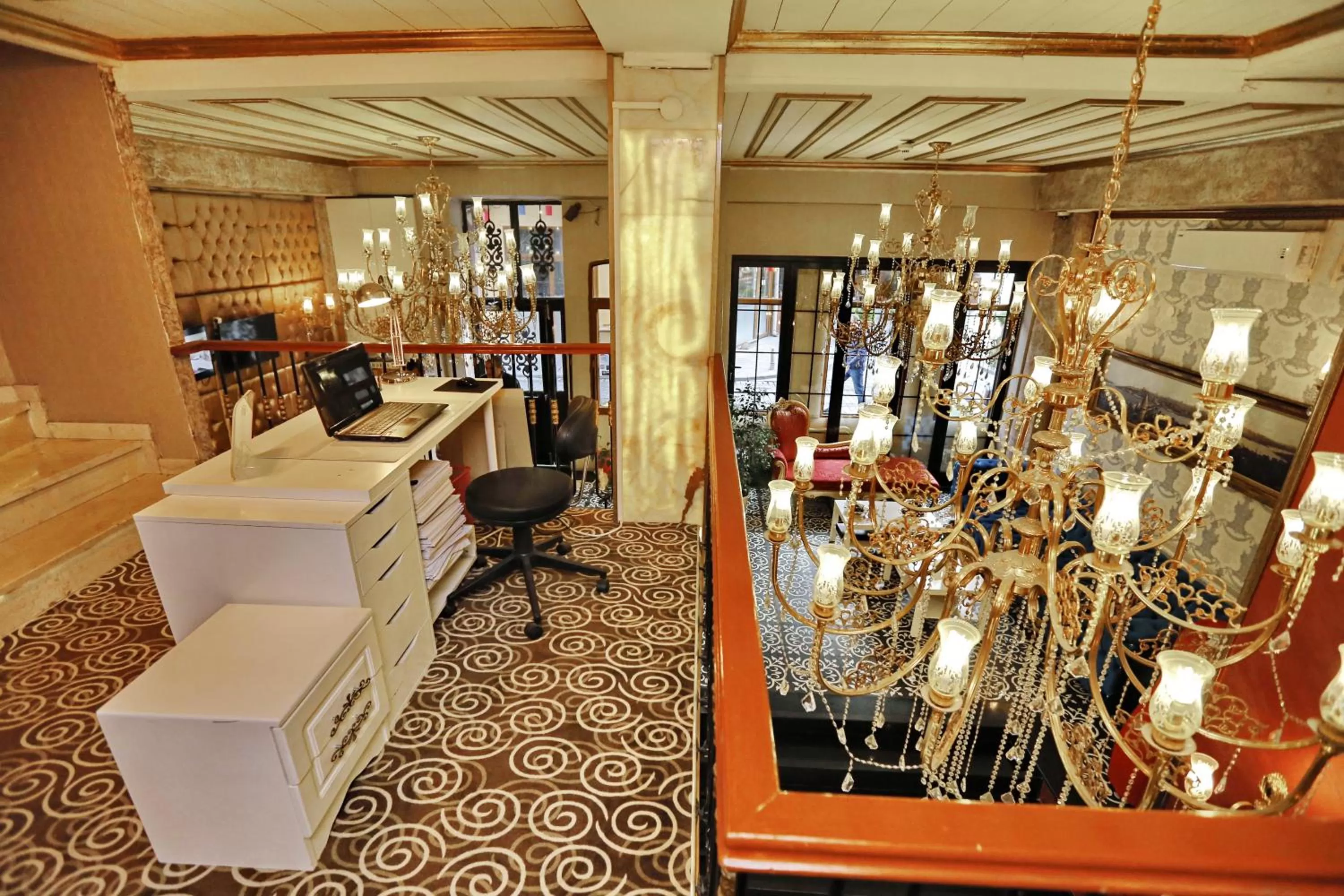 Lobby or reception in Diamond Royal Hotel