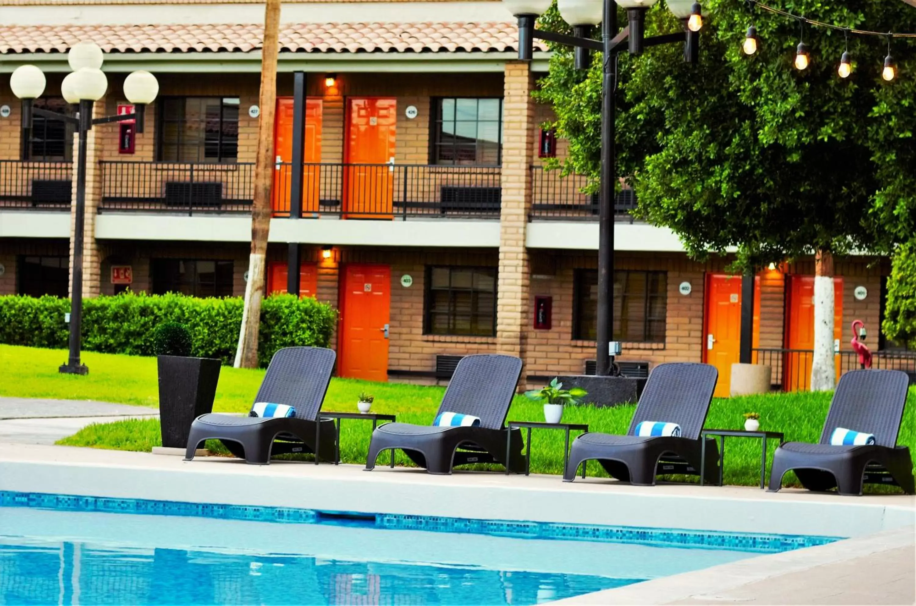 Swimming Pool in Hotel Colonial Mexicali