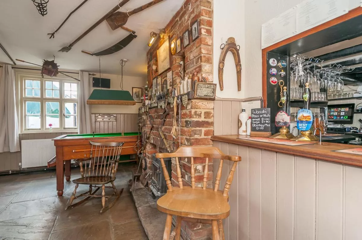 Lounge or bar in The Windmill Inn