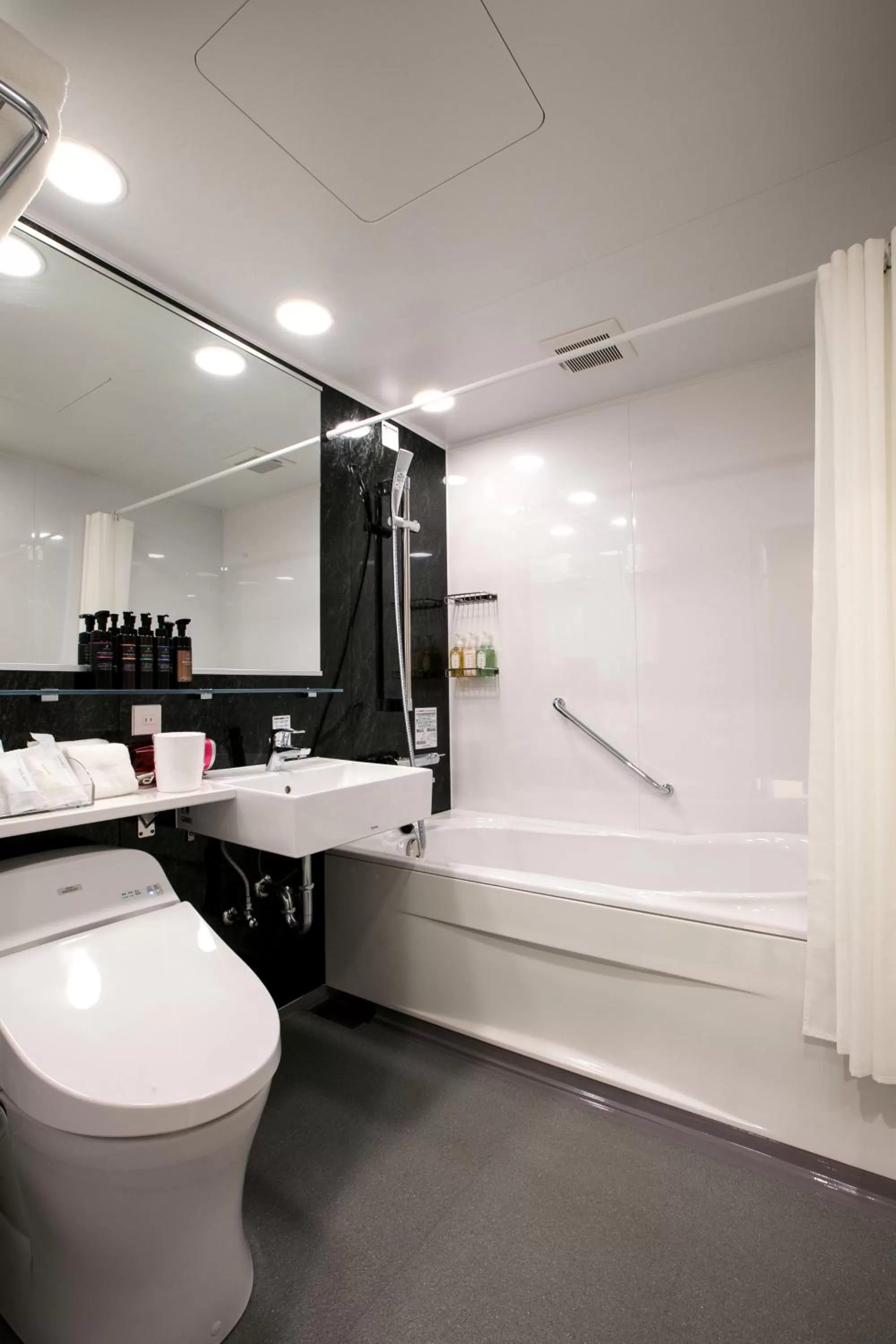 Toilet in Kyoto Kamanza Hotel