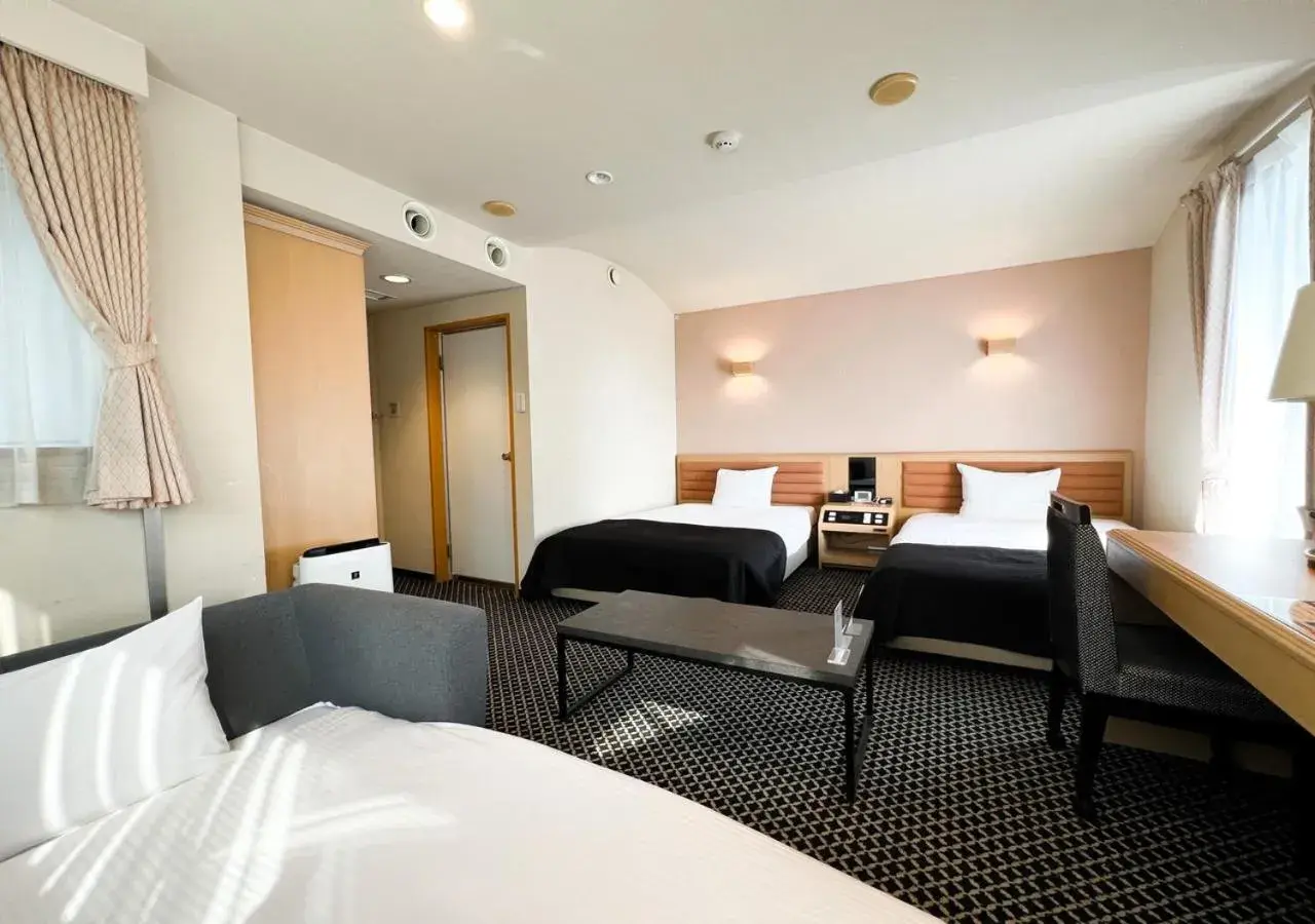 Photo of the whole room, Bed in APA Hotel TKP Sapporo Eki-Kitaguchi Excellent Photo of the whole room, Bed in APA Hotel TKP Sapporo Eki-Kitaguchi Excellent