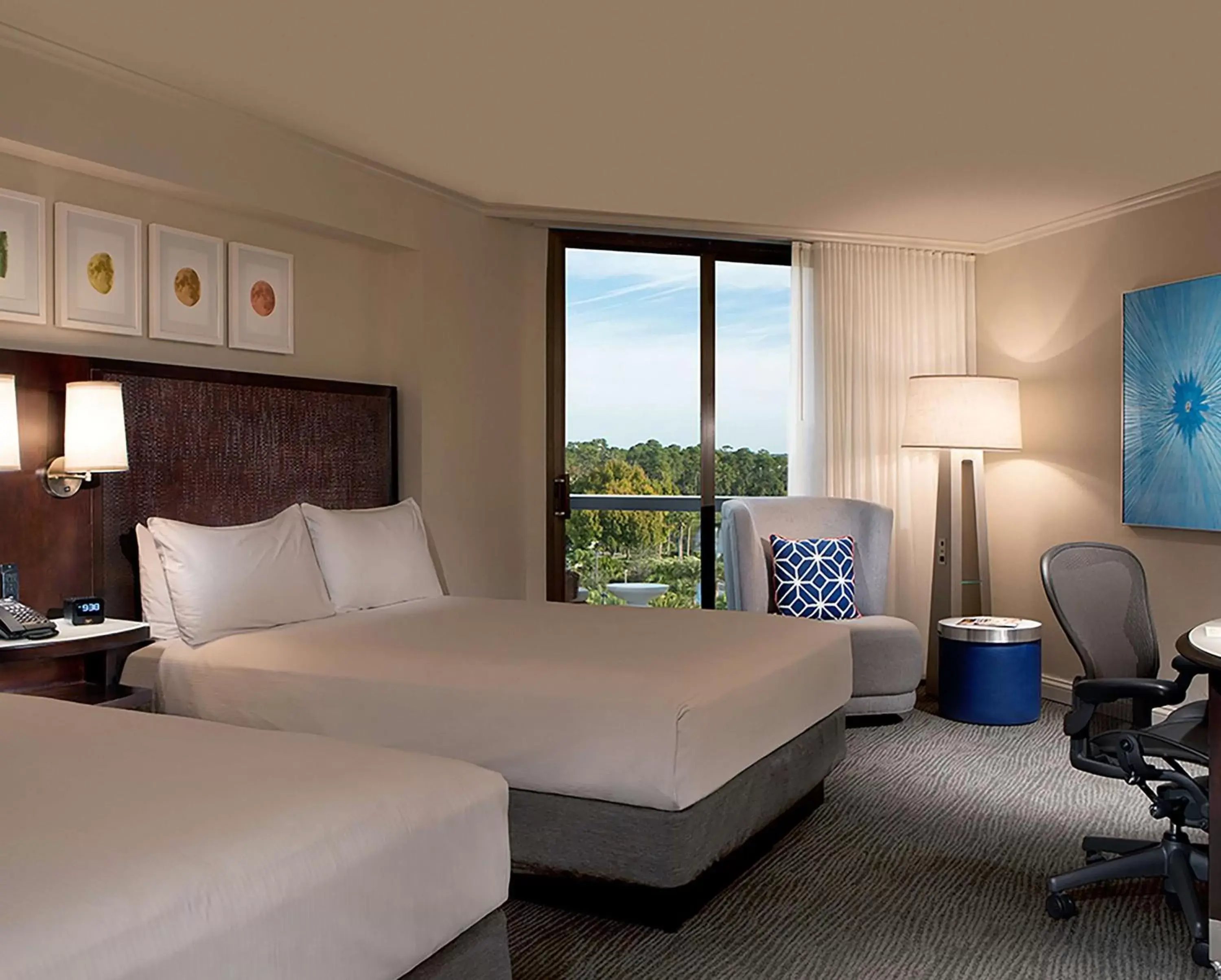 Bedroom, Bed in Hilton Orlando Buena Vista Palace - Disney Springs Area