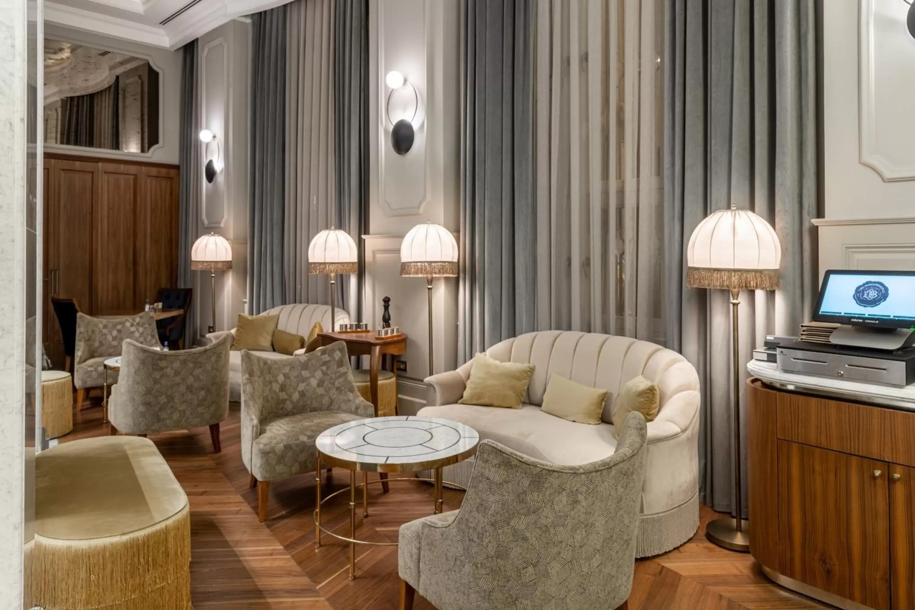Lobby or reception, Seating Area in Orientbank Hotel Istanbul, Autograph Collection