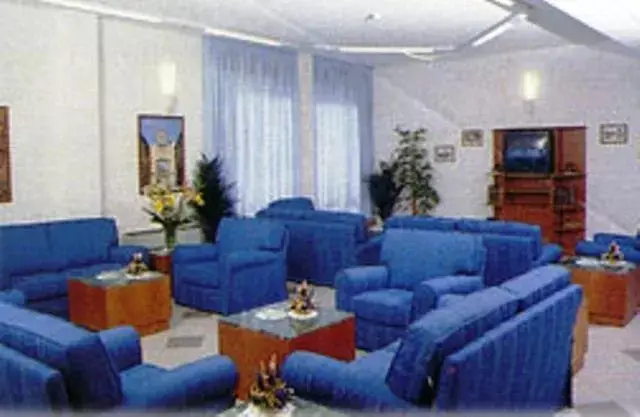Communal lounge/ TV room, Lounge/Bar in Hotel Le Cerbaie