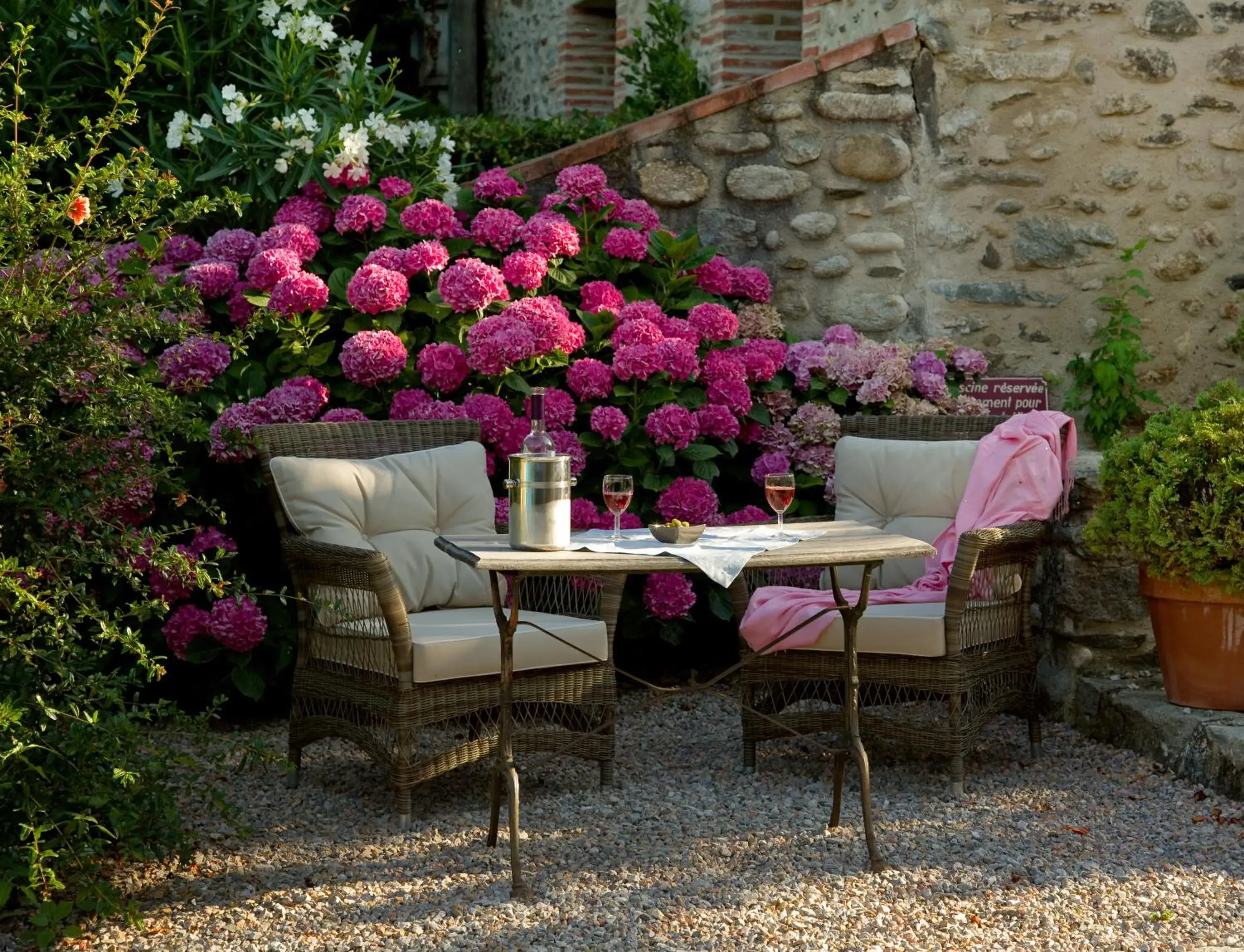 Patio in Hotel Le Mas Trilles