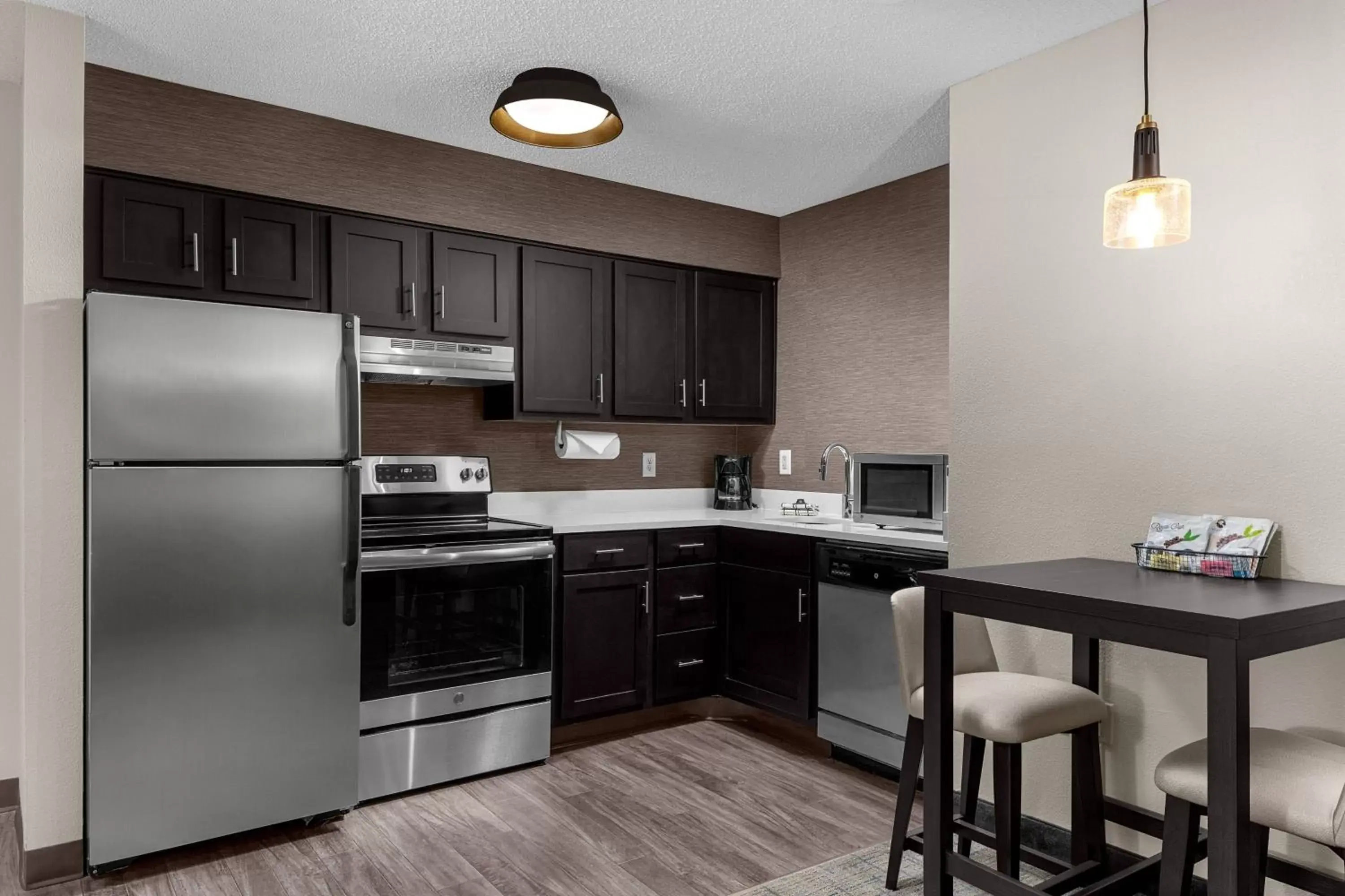 Kitchen or kitchenette, Kitchen/Kitchenette in Residence Inn Atlanta Norcross/Peachtree Corners