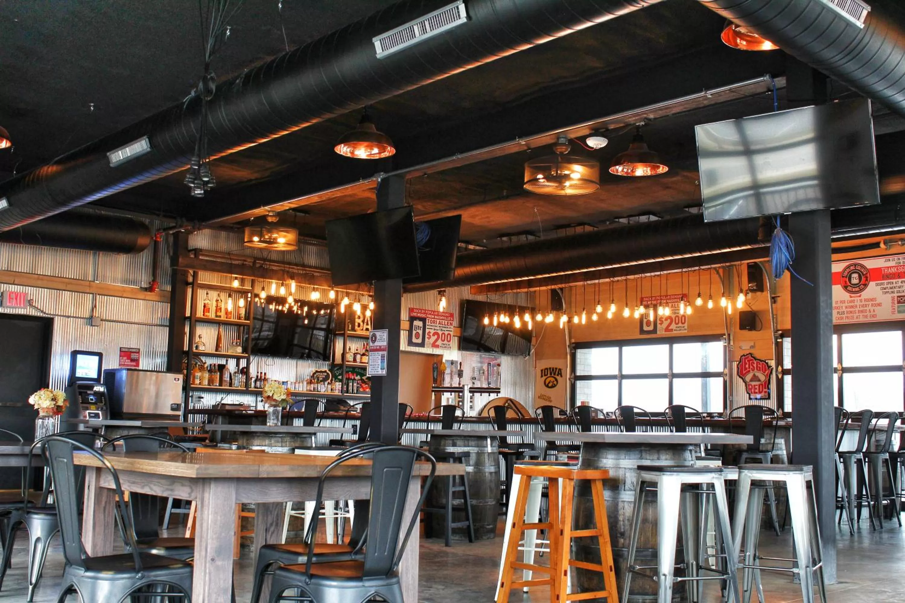 Lounge or bar in Waterfront Hotel