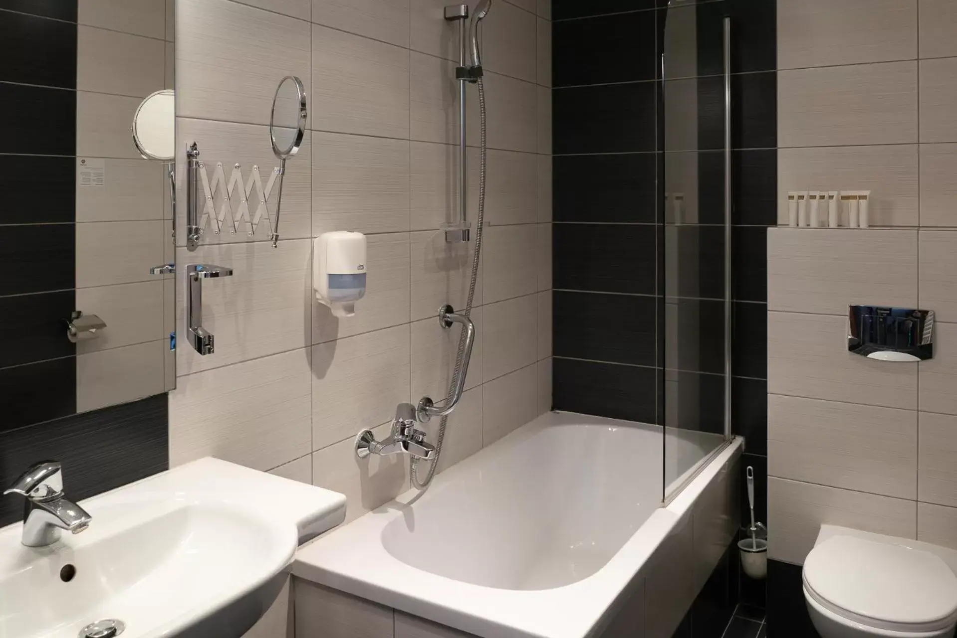 Bathroom in Focus Hotel Gdańsk