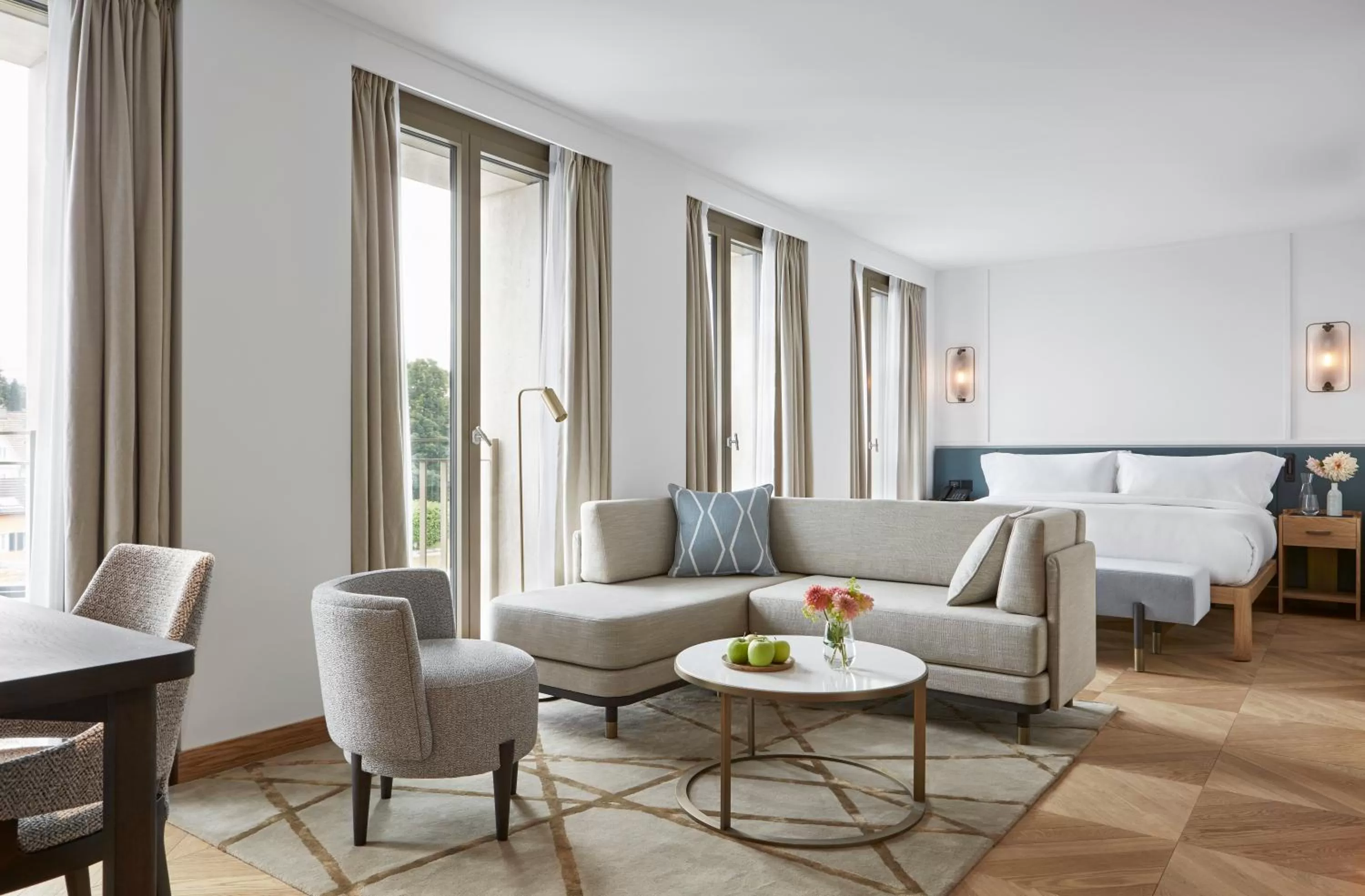 Seating area in Alex Lake Zürich