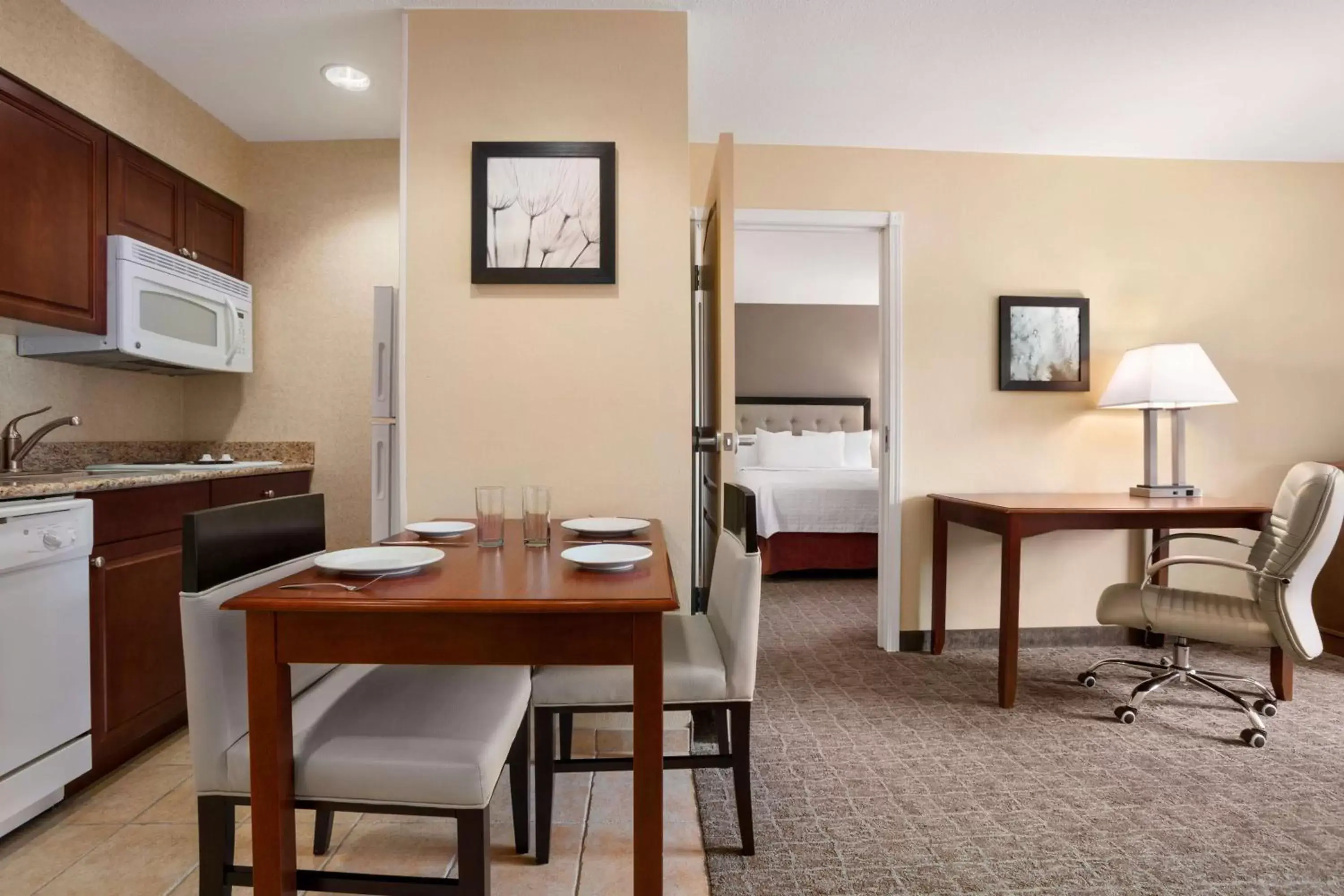 Living room, Dining Area in Homewood Suites by Hilton Denver - Littleton